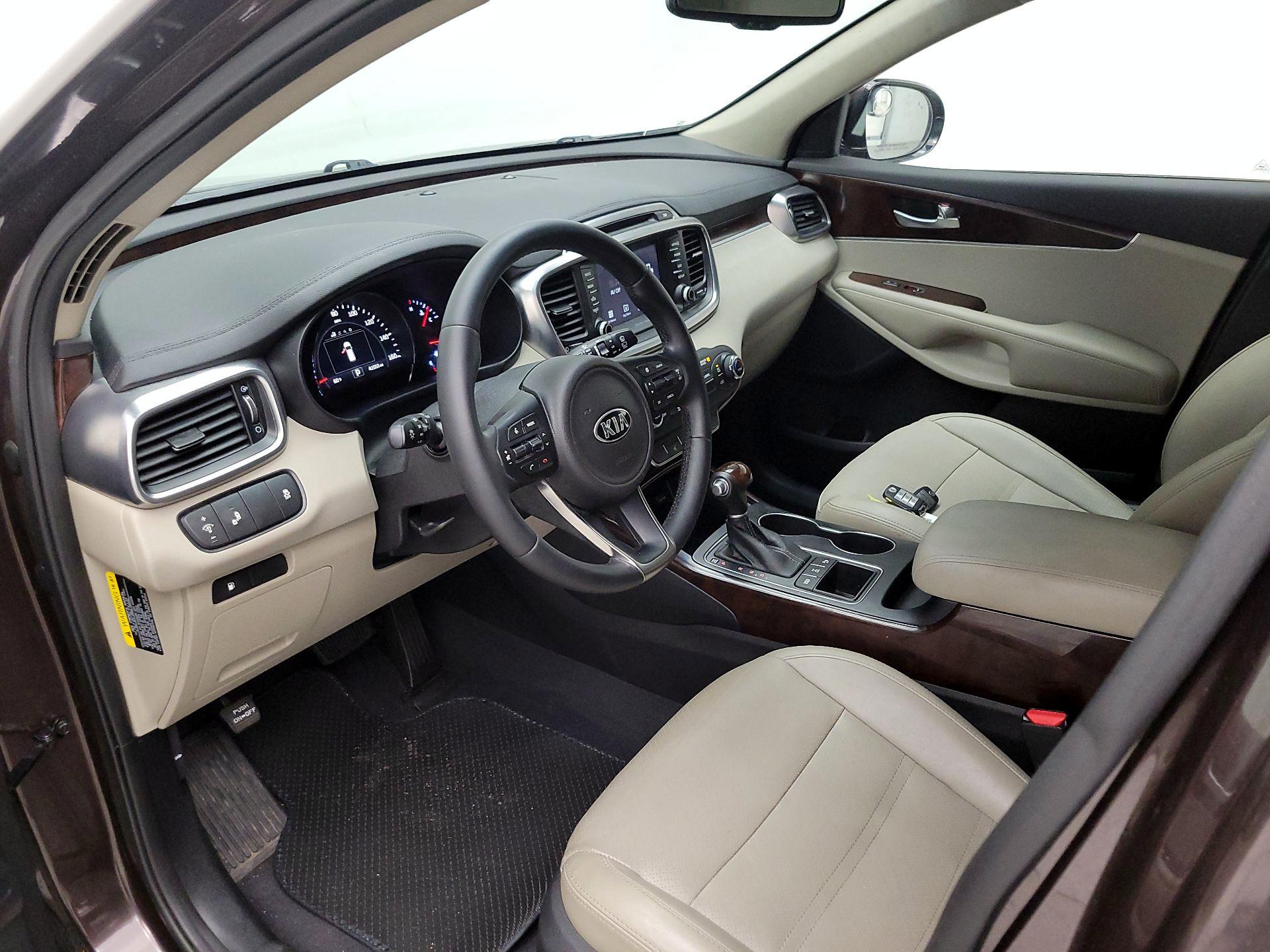 Thumbnail: 2017 Kia Sorento - 11