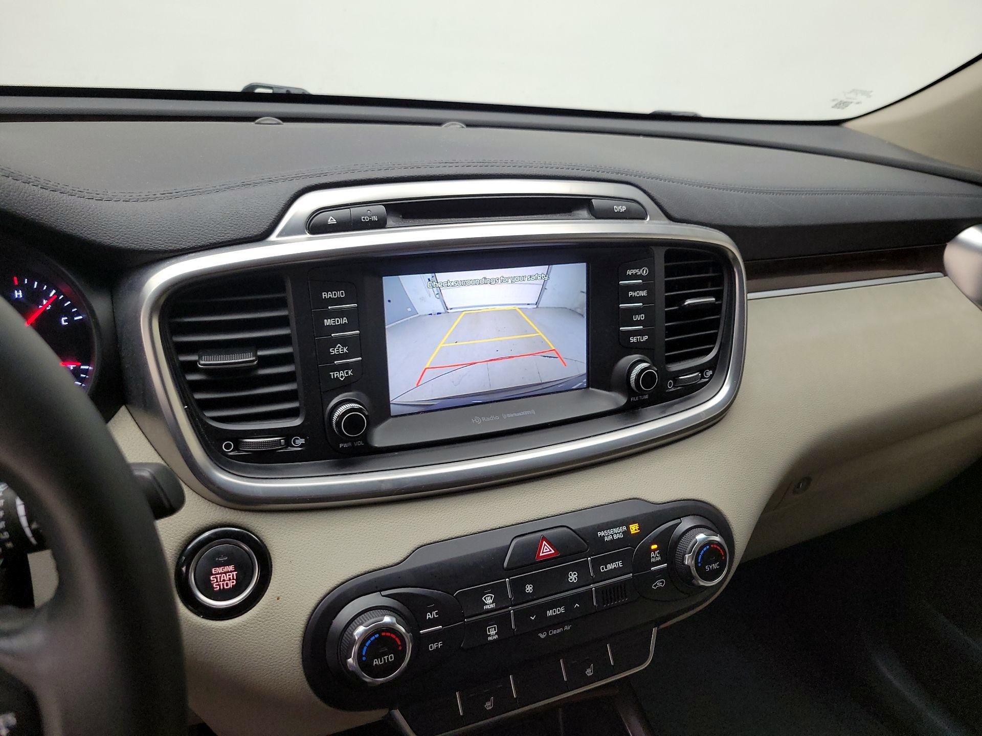 Thumbnail: 2017 Kia Sorento - 14