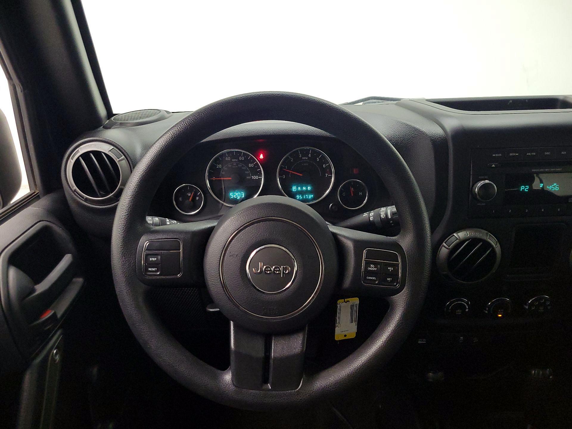 Thumbnail: 2017 Jeep Wrangler - 10