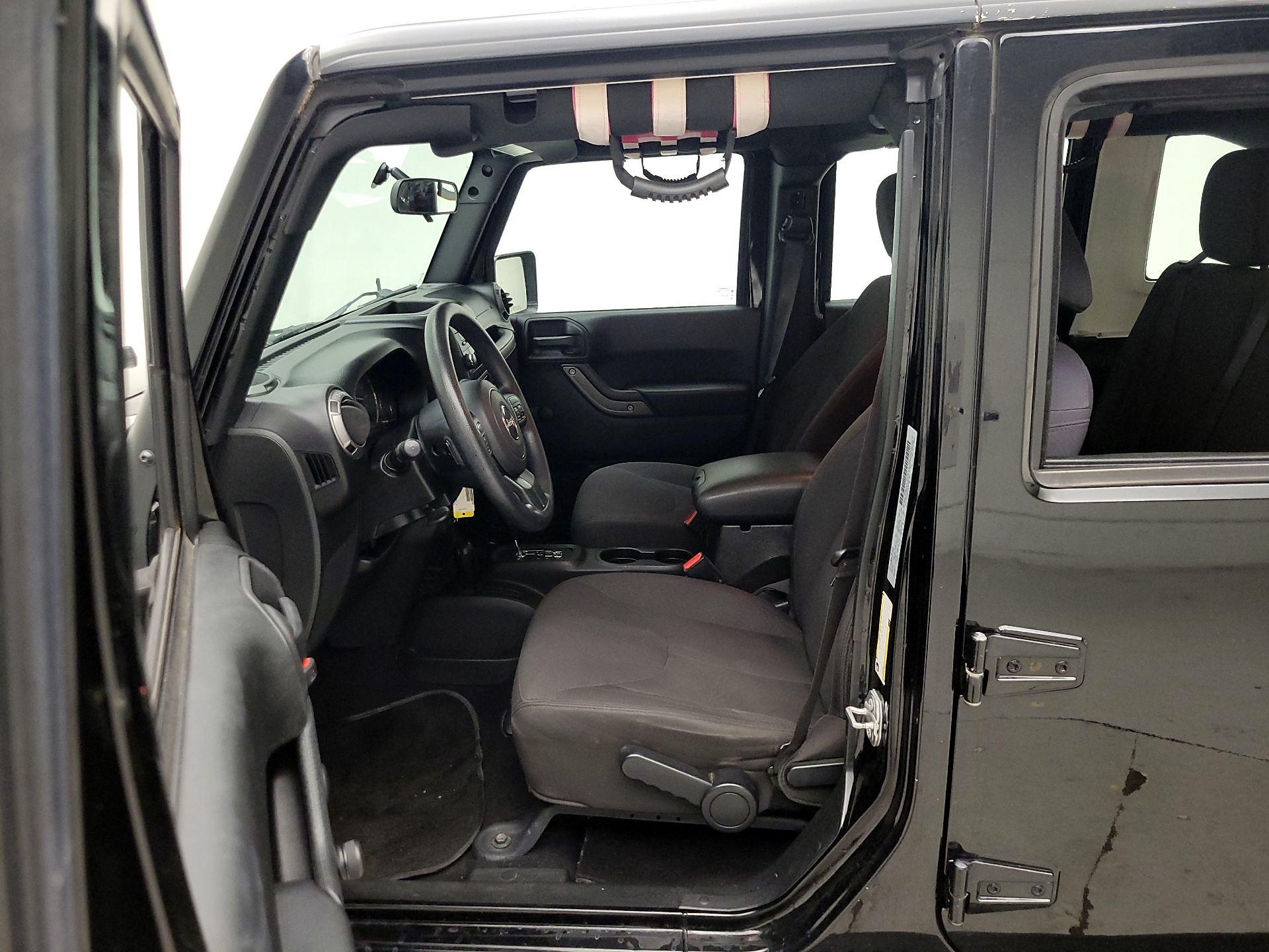 Thumbnail: 2017 Jeep Wrangler - 11
