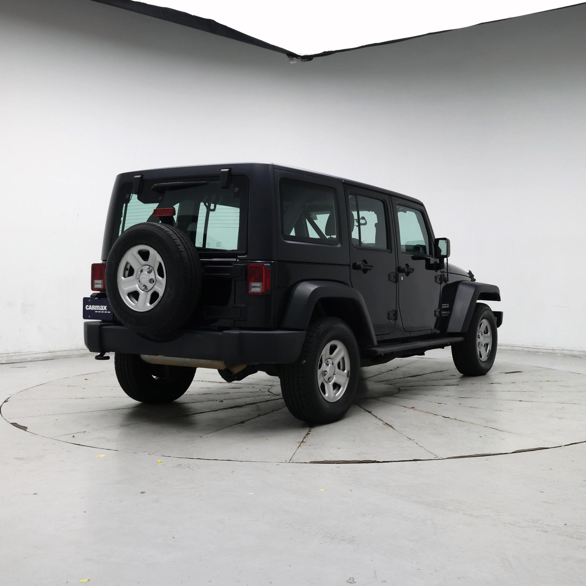 Thumbnail: 2017 Jeep Wrangler - 8