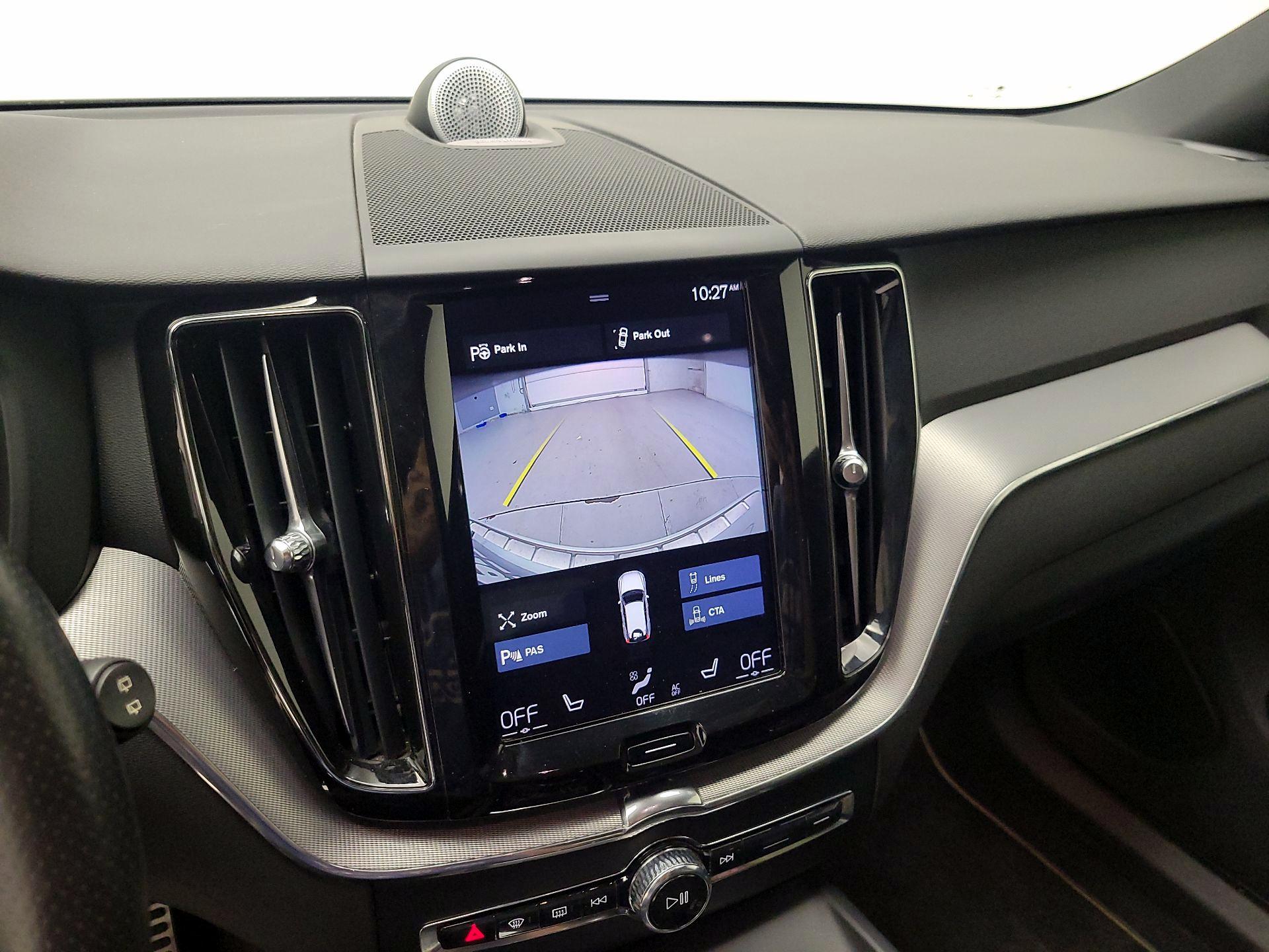 Thumbnail: 2018 Volvo XC60 - 15