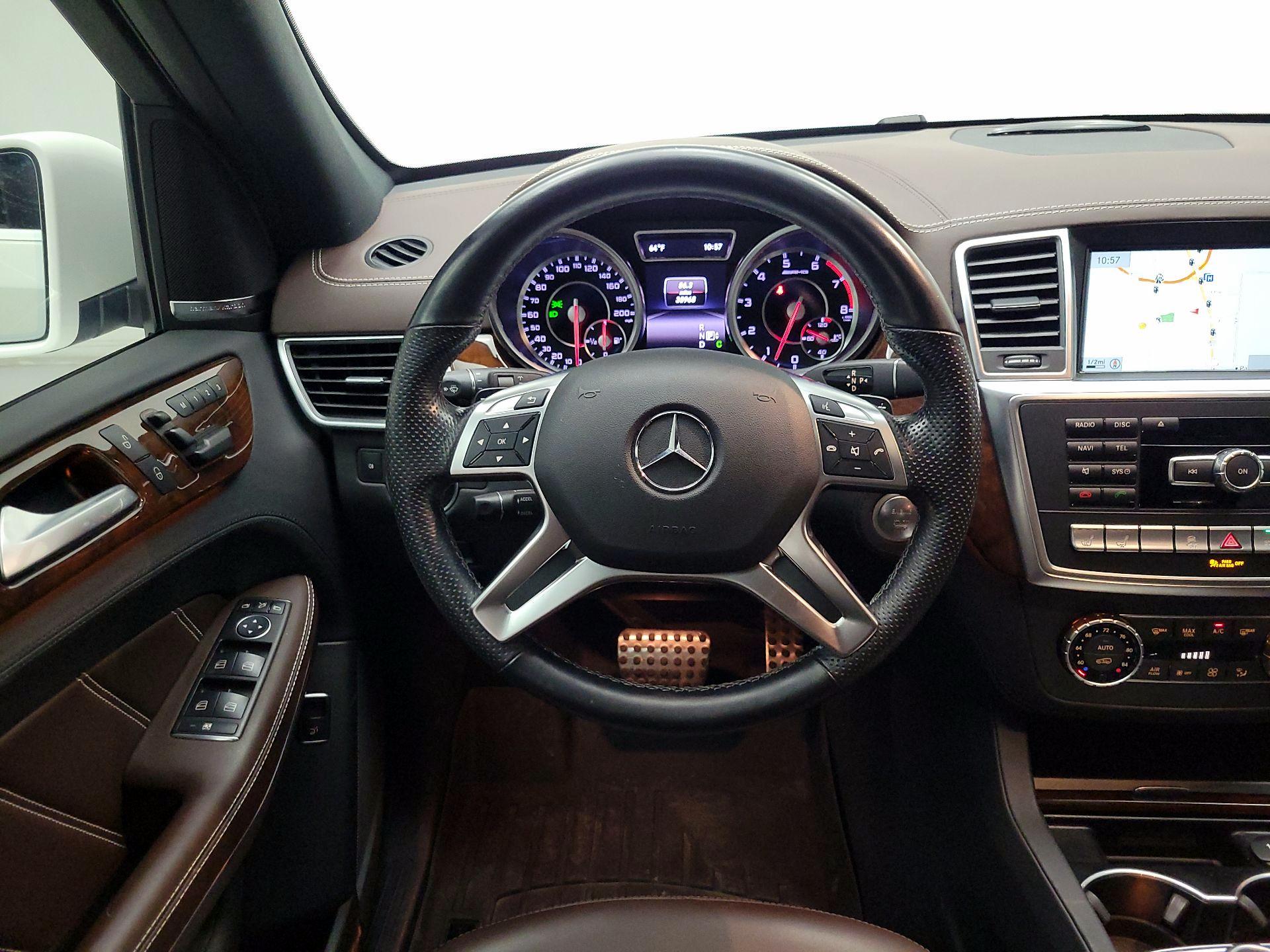Thumbnail: 2016 Mercedes-Benz GL-Class - 10