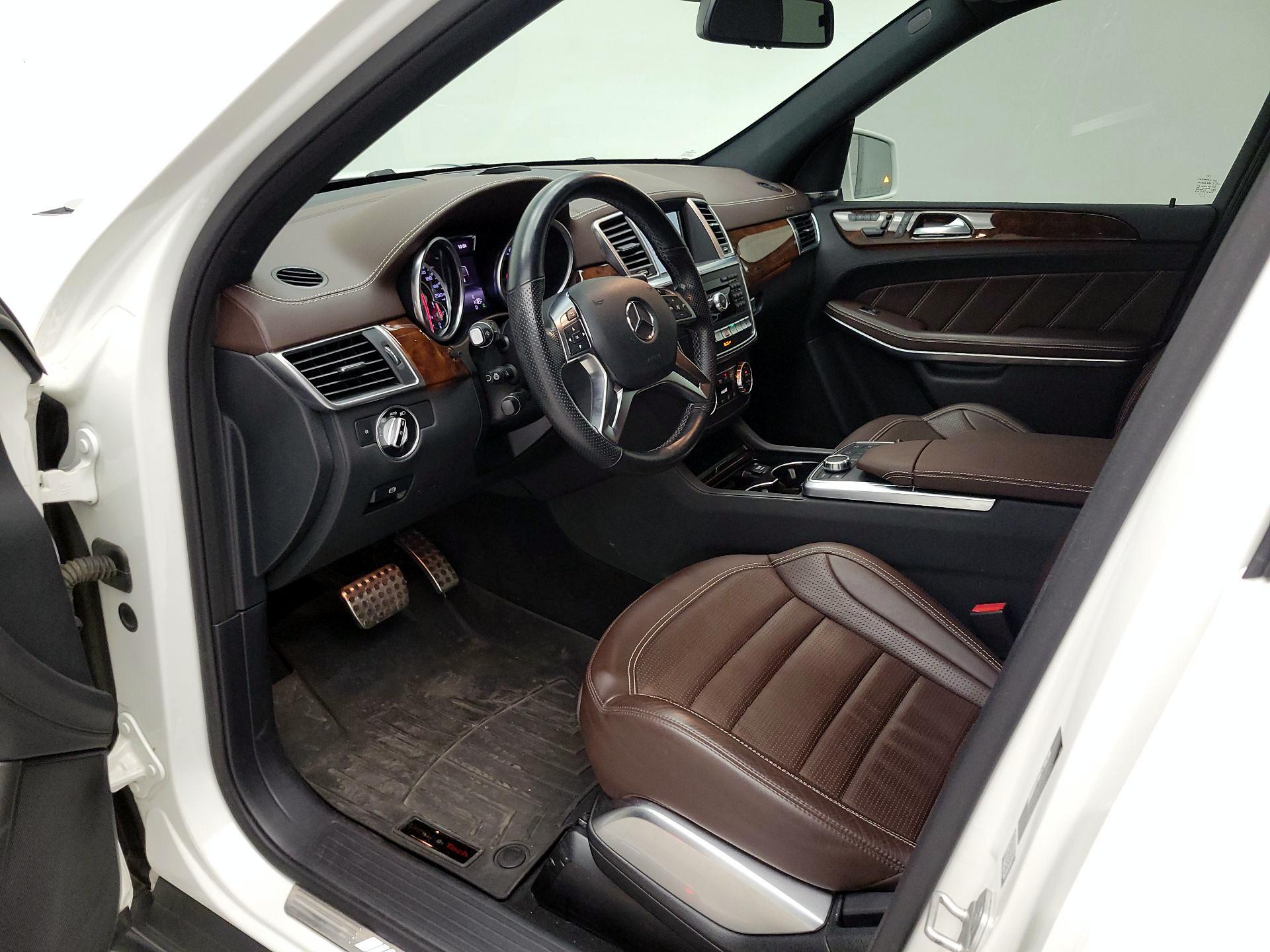 Thumbnail: 2016 Mercedes-Benz GL-Class - 11