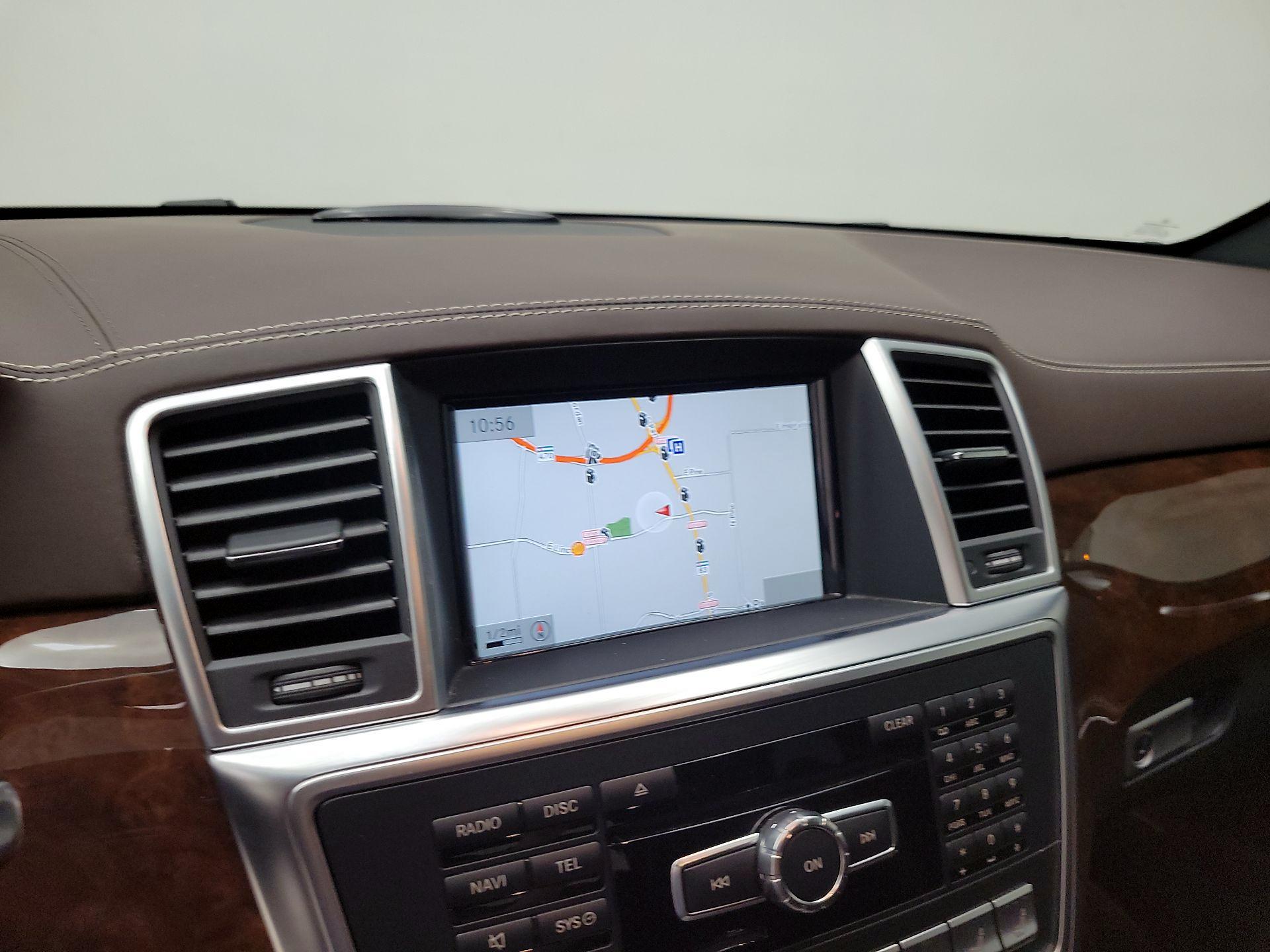 Thumbnail: 2016 Mercedes-Benz GL-Class - 14