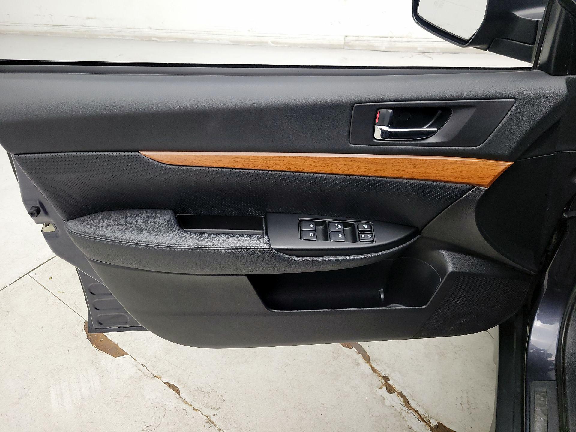 Thumbnail: 2013 Subaru Outback - 12
