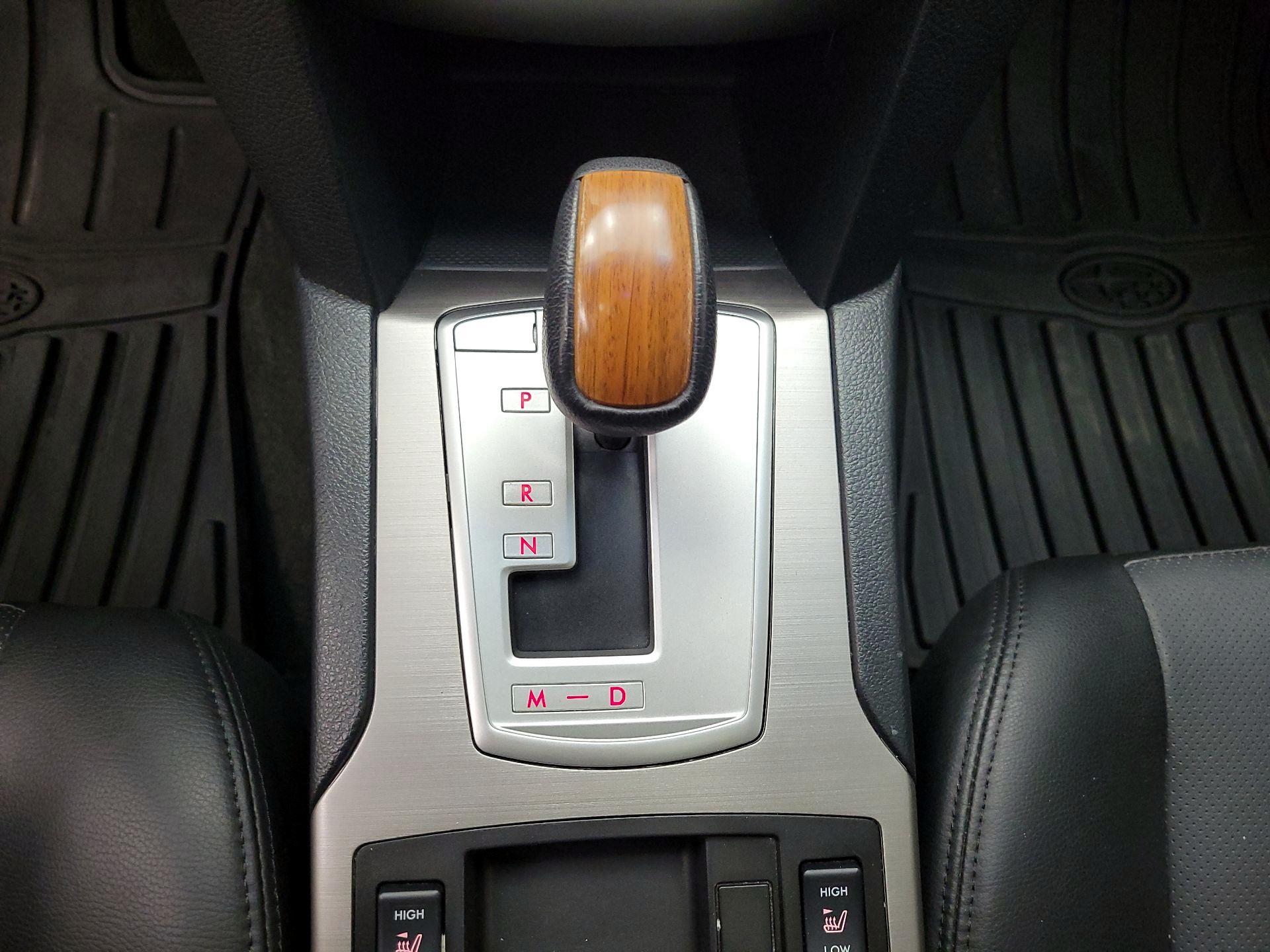 Thumbnail: 2013 Subaru Outback - 17