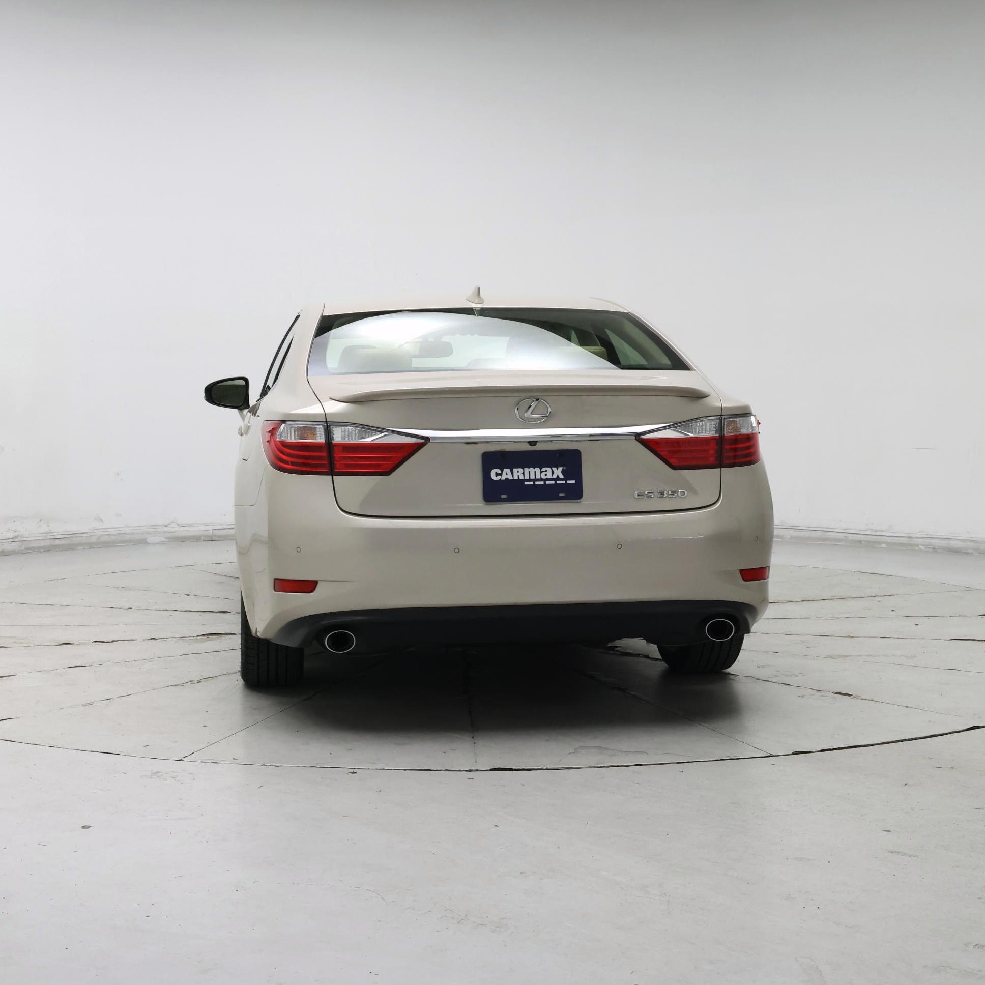 Thumbnail: 2015 Lexus ES - 6