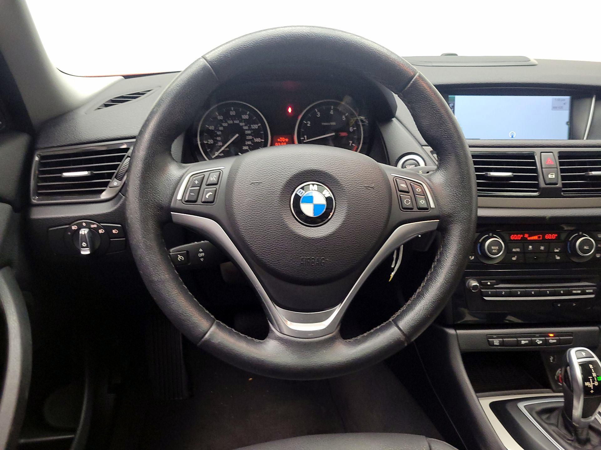 Thumbnail: 2015 BMW X1 - 10