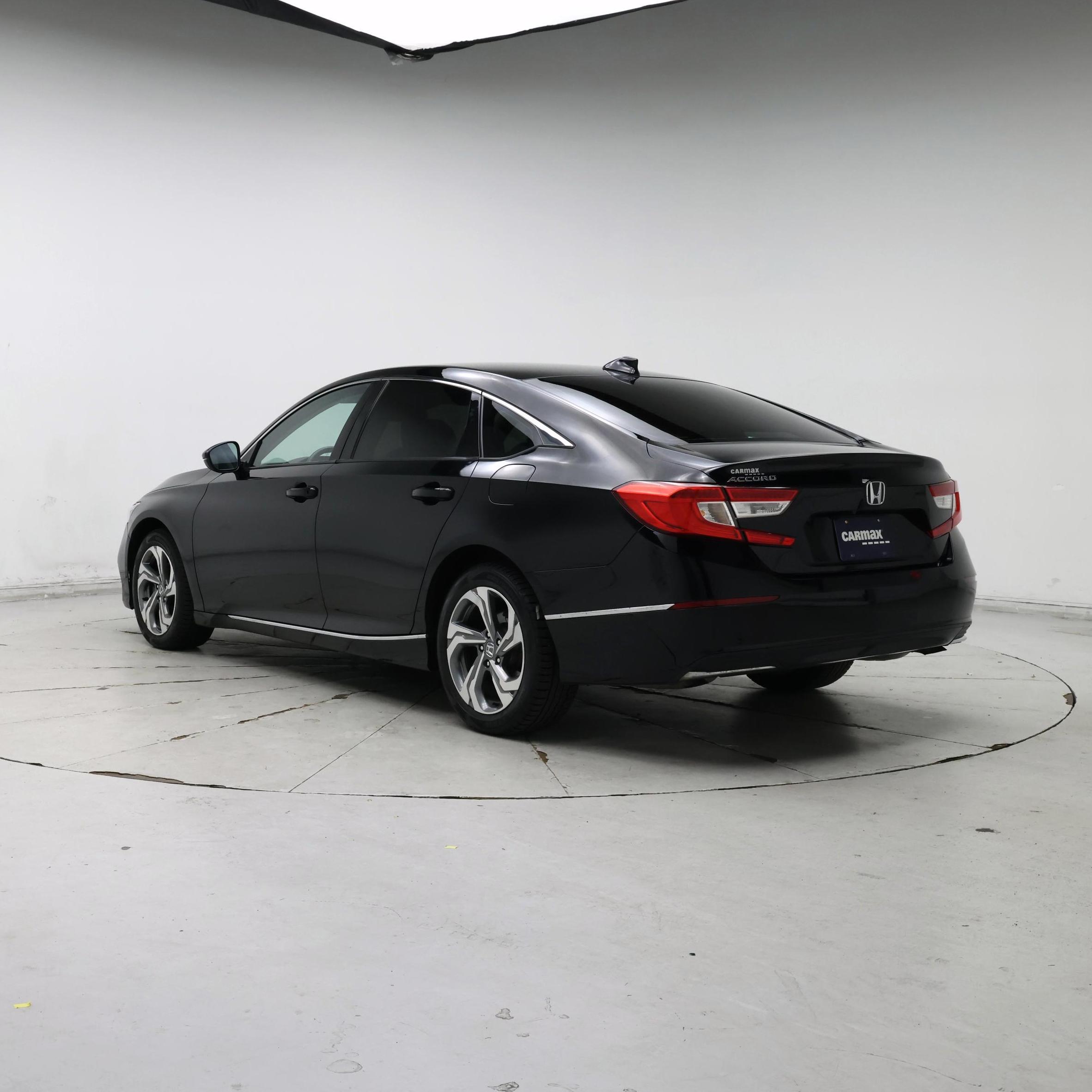 Thumbnail: 2018 Honda Accord - 2