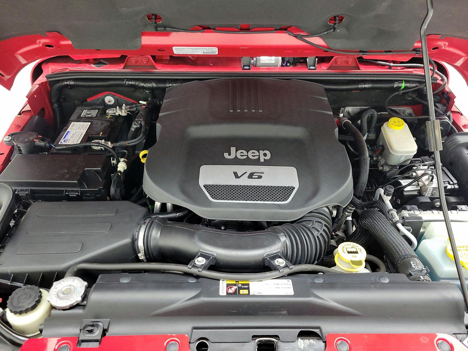 Thumbnail: 2014 Jeep Wrangler - 20