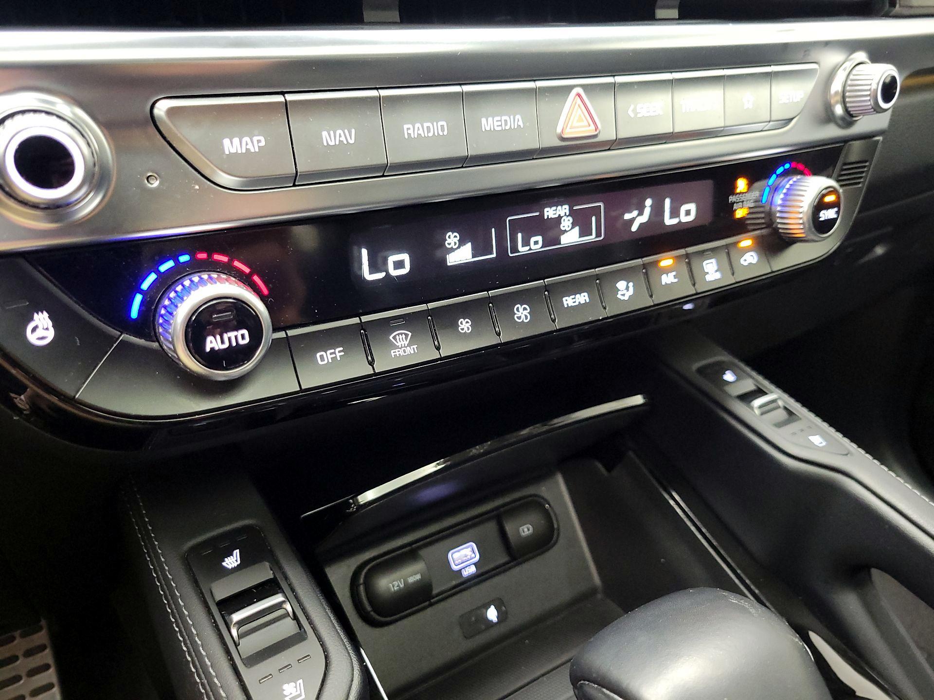 Thumbnail: 2021 Kia Telluride - 17