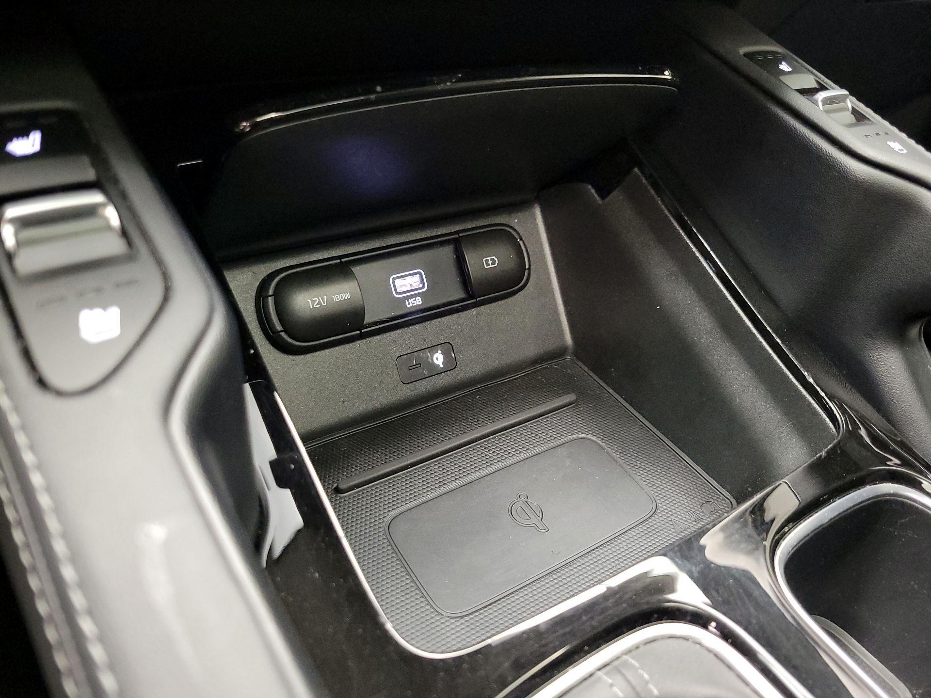 Thumbnail: 2021 Kia Telluride - 19