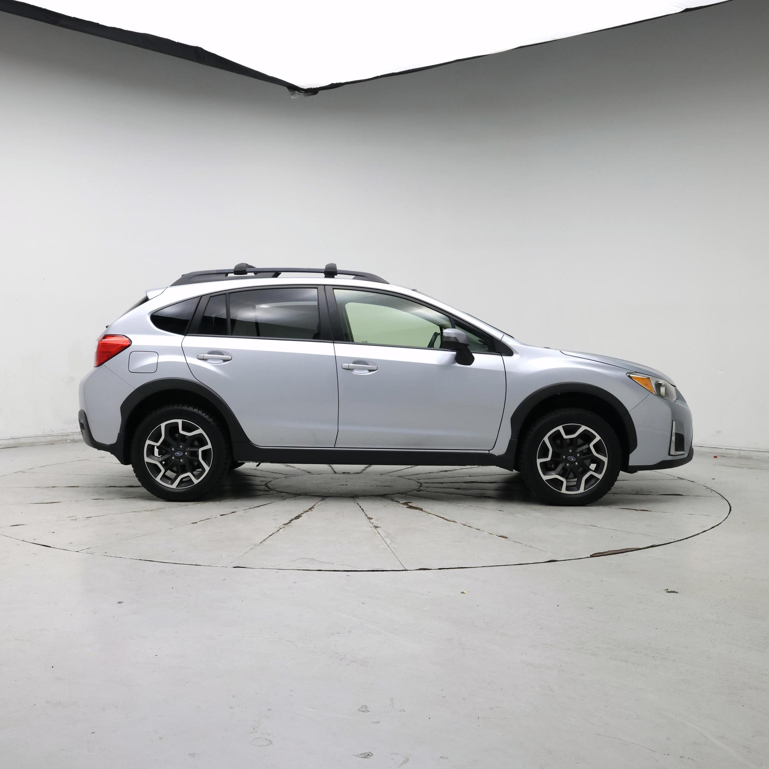 Thumbnail: 2017 Subaru Crosstrek - 7