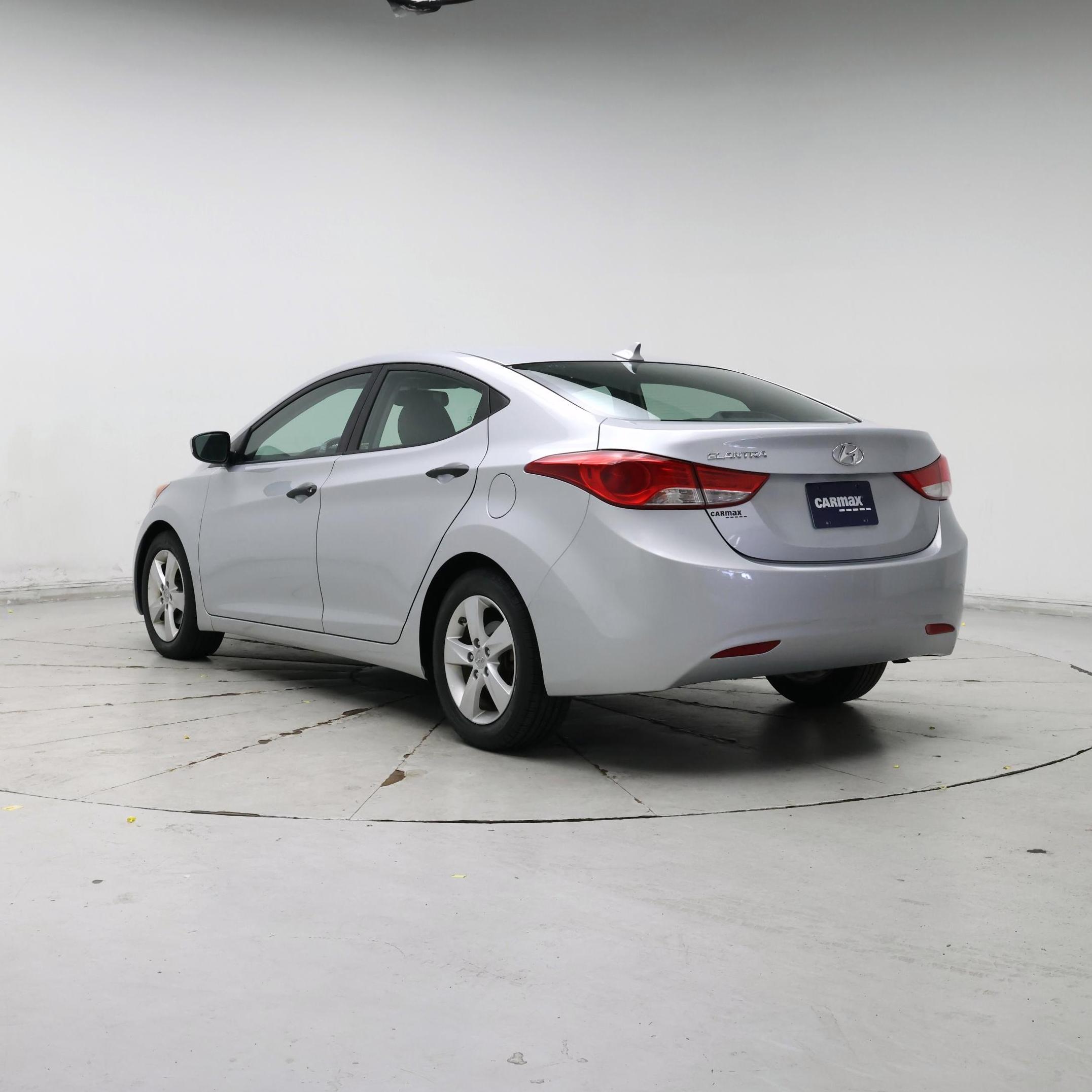 Thumbnail: 2013 Hyundai Elantra - 2