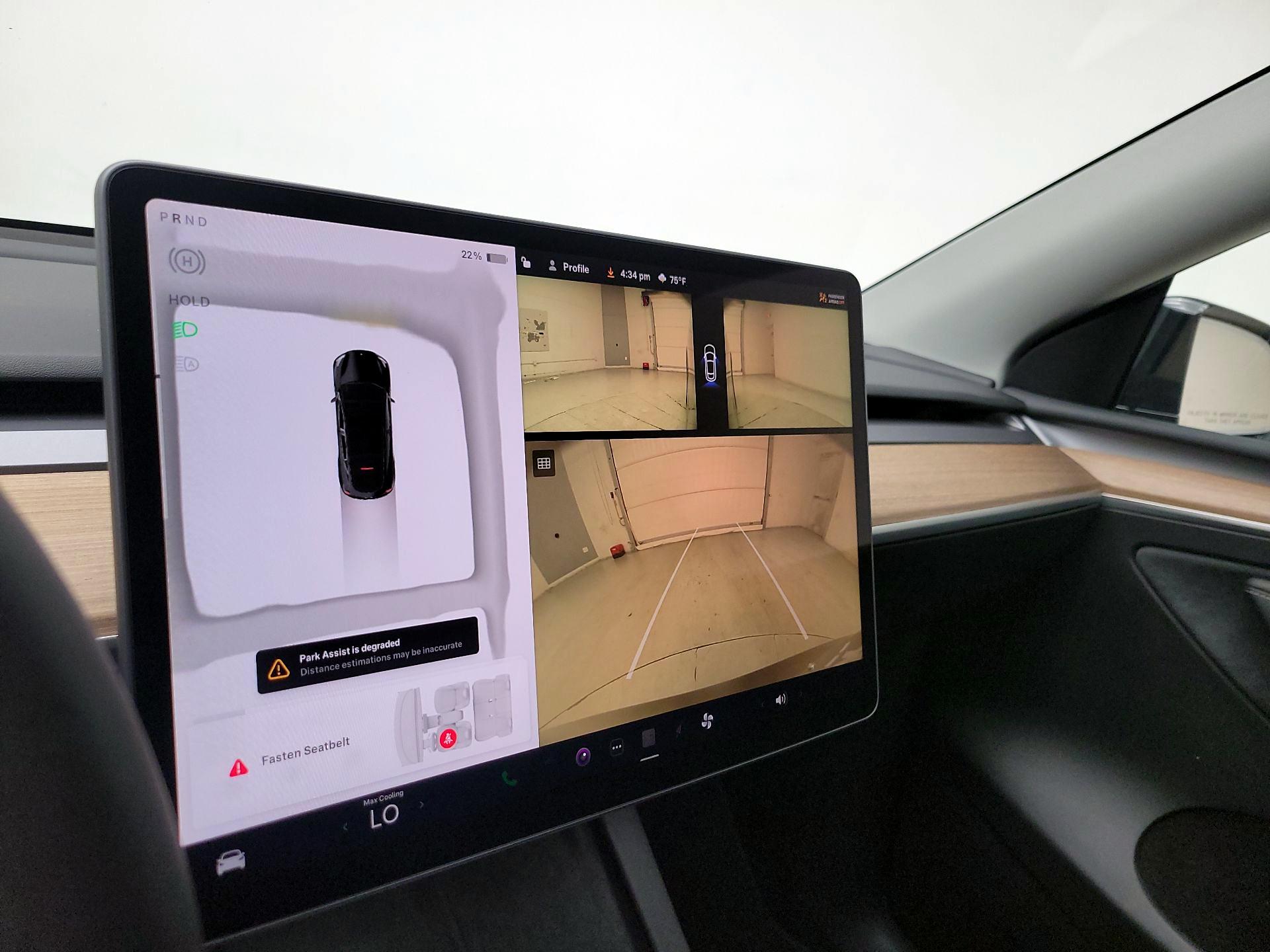 Thumbnail: 2025 Tesla Model Y - 14