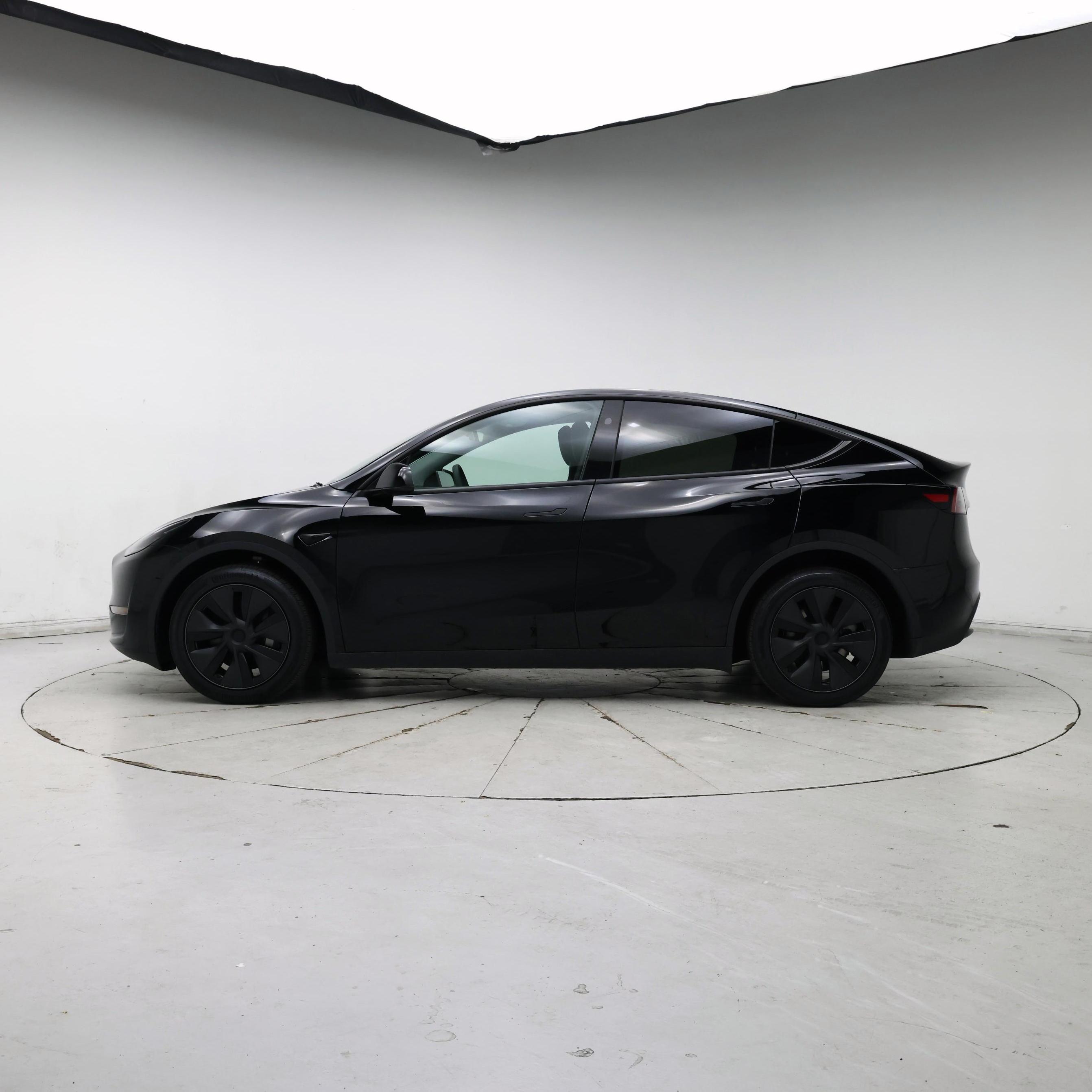 Thumbnail: 2025 Tesla Model Y - 3