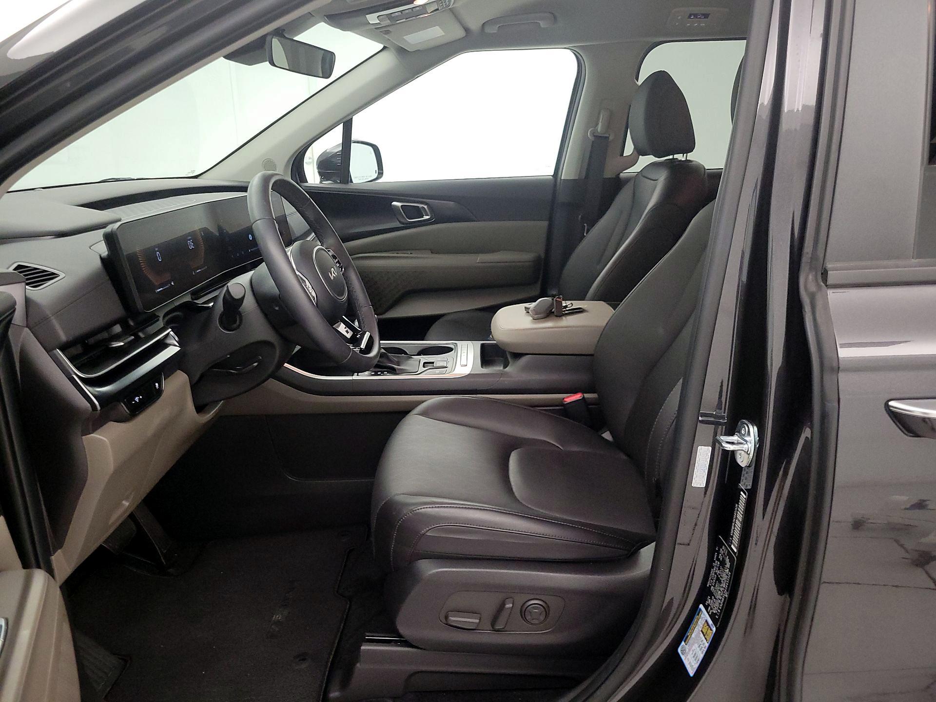 Thumbnail: 2025 Kia Carnival - 11