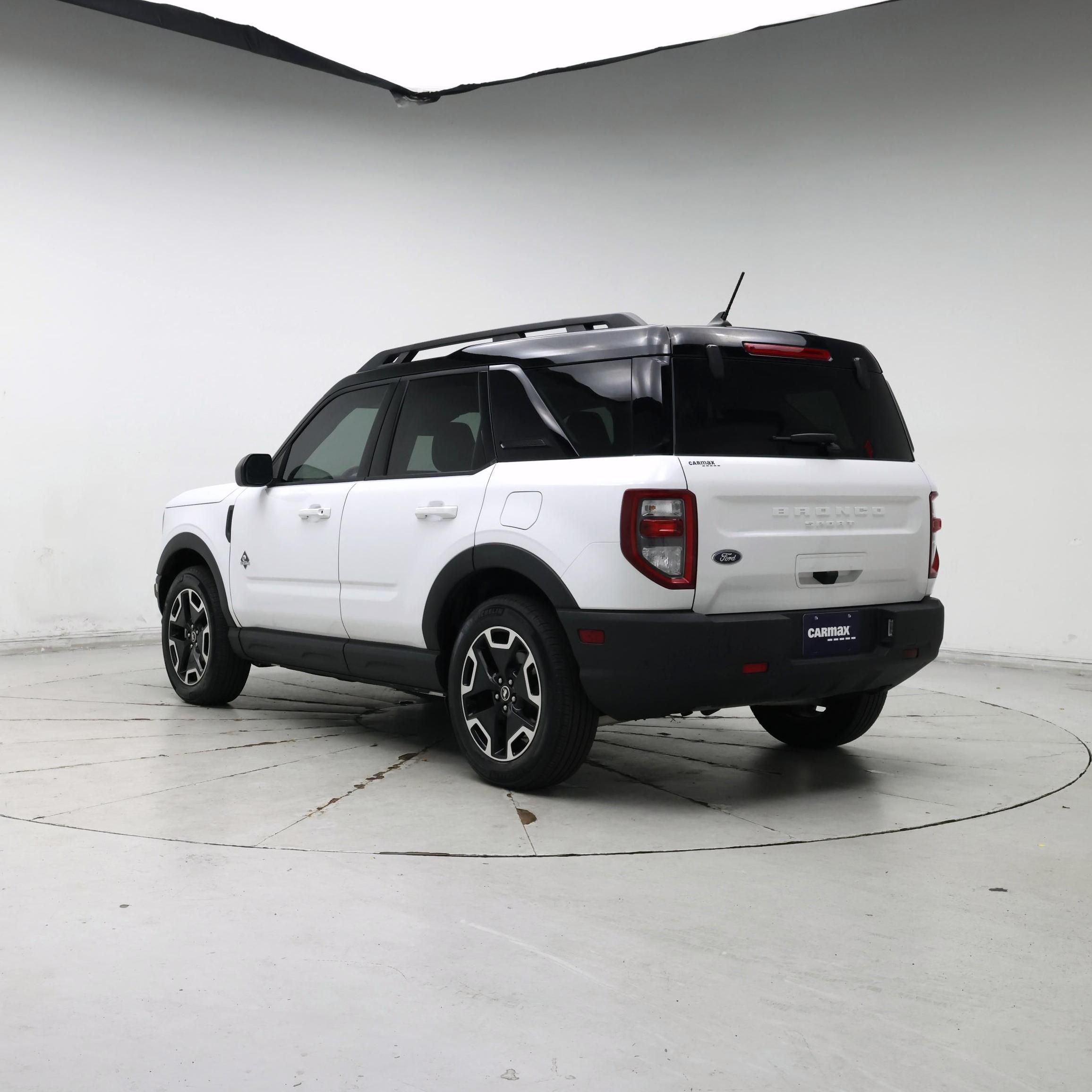 Thumbnail: 2023 Ford Bronco Sport - 2