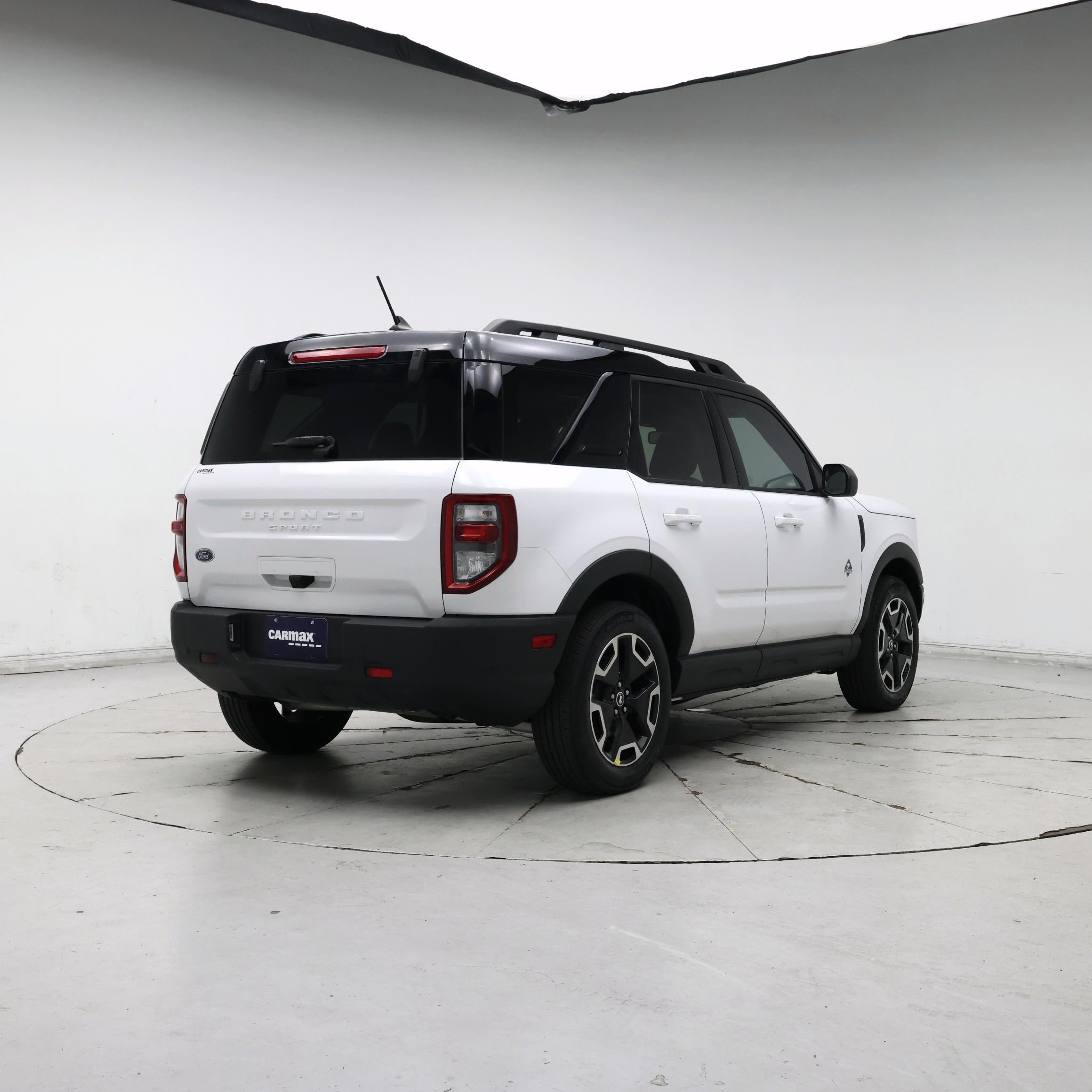 Thumbnail: 2023 Ford Bronco Sport - 8