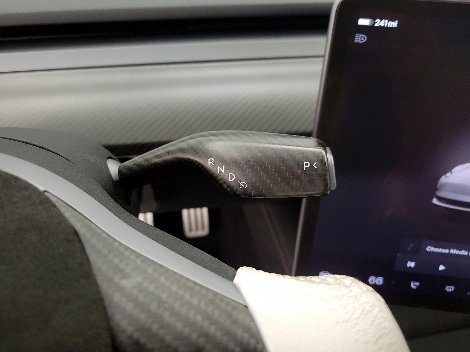 Thumbnail: 2023 Tesla Model 3 - 17