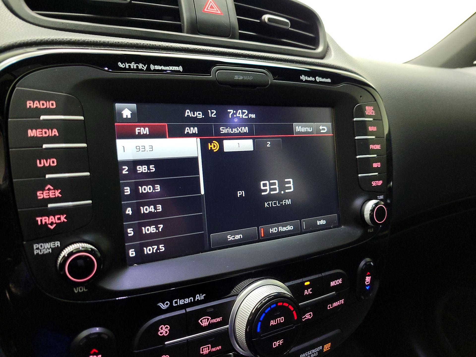 Thumbnail: 2014 Kia Soul - 16