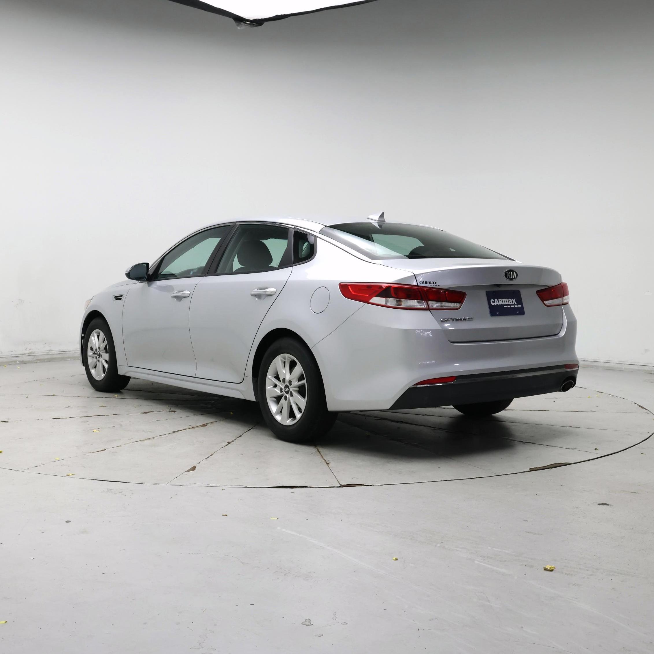 Thumbnail: 2018 Kia Optima - 2