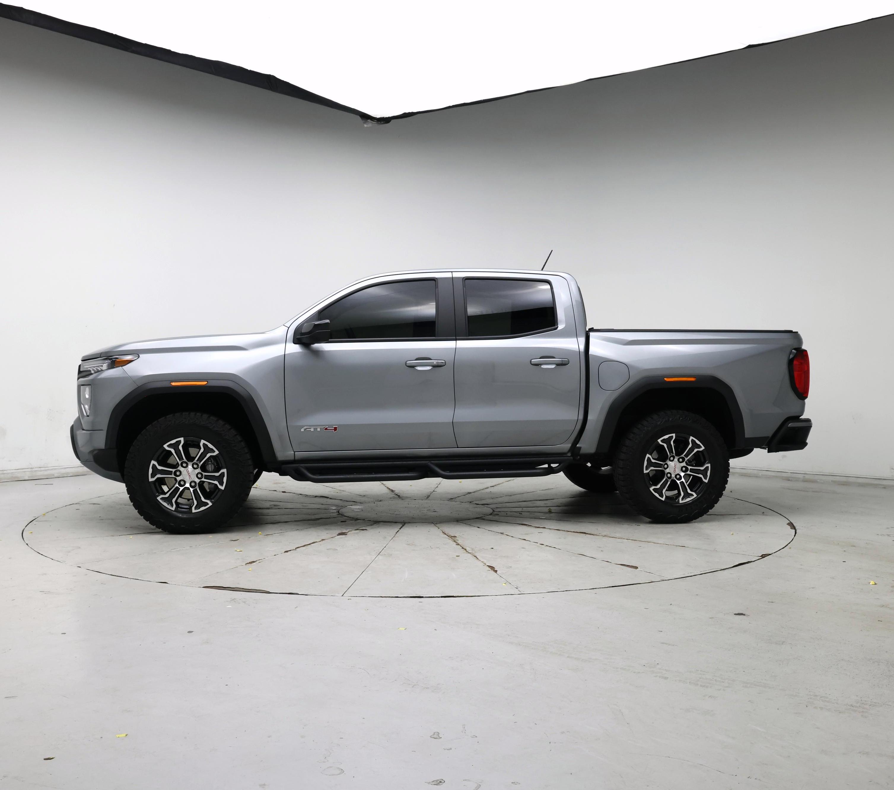 Thumbnail: 2024 GMC Canyon - 3