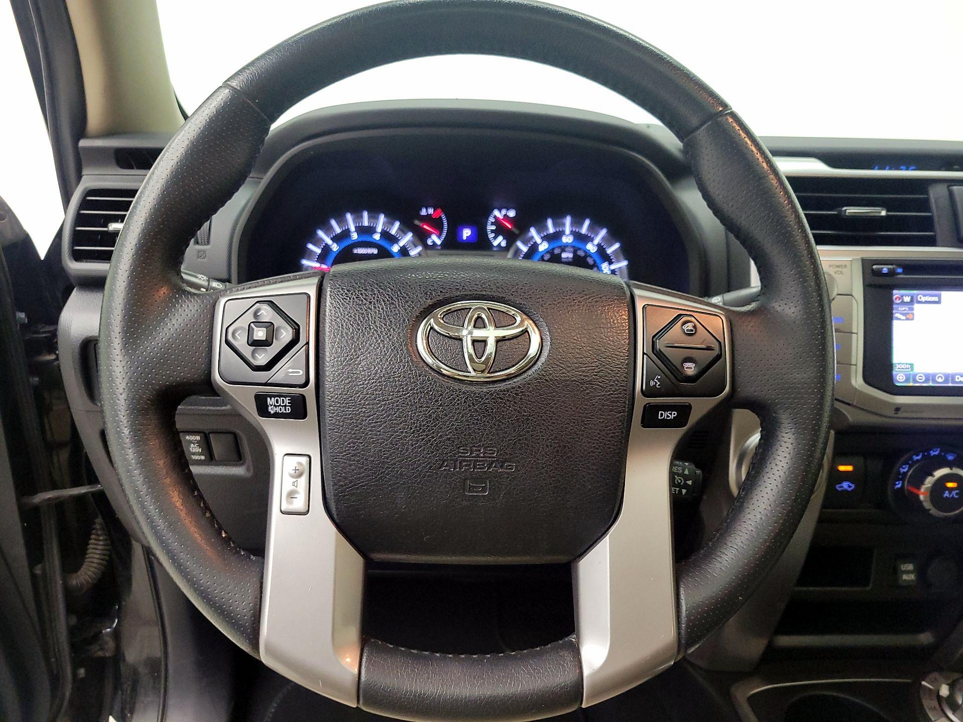 Thumbnail: 2019 Toyota 4Runner - 10