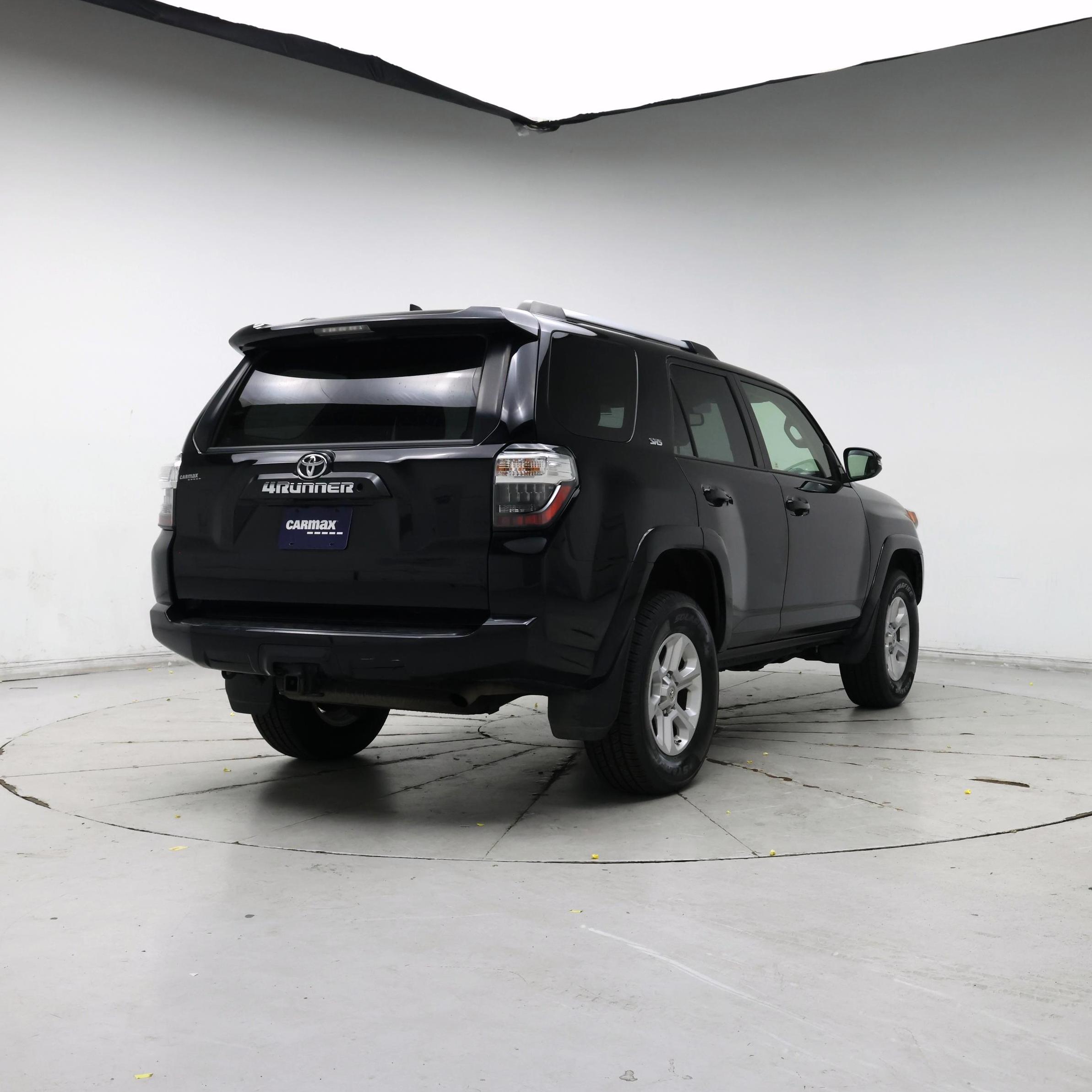 Thumbnail: 2019 Toyota 4Runner - 8