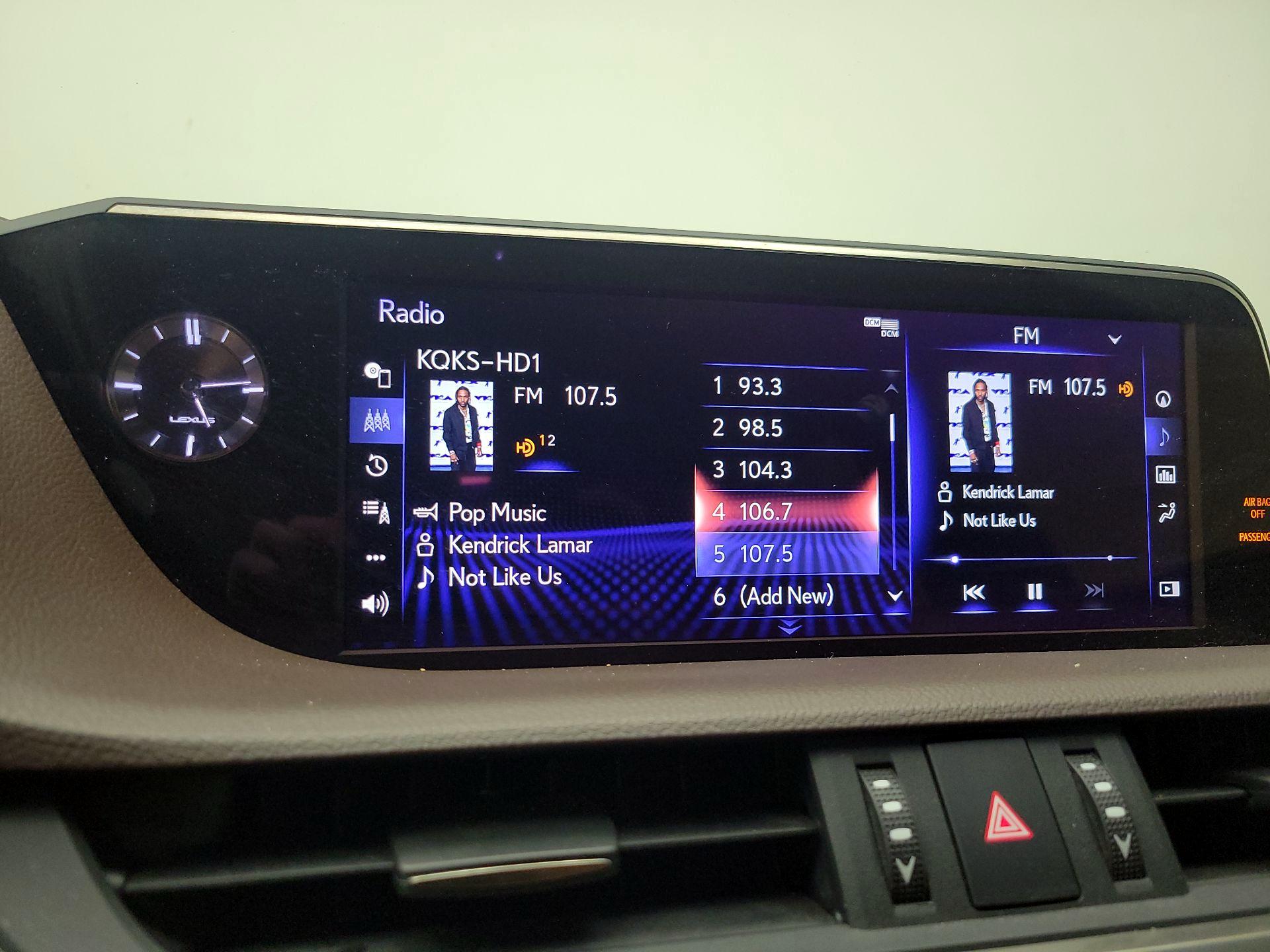 Thumbnail: 2019 Lexus ES - 16