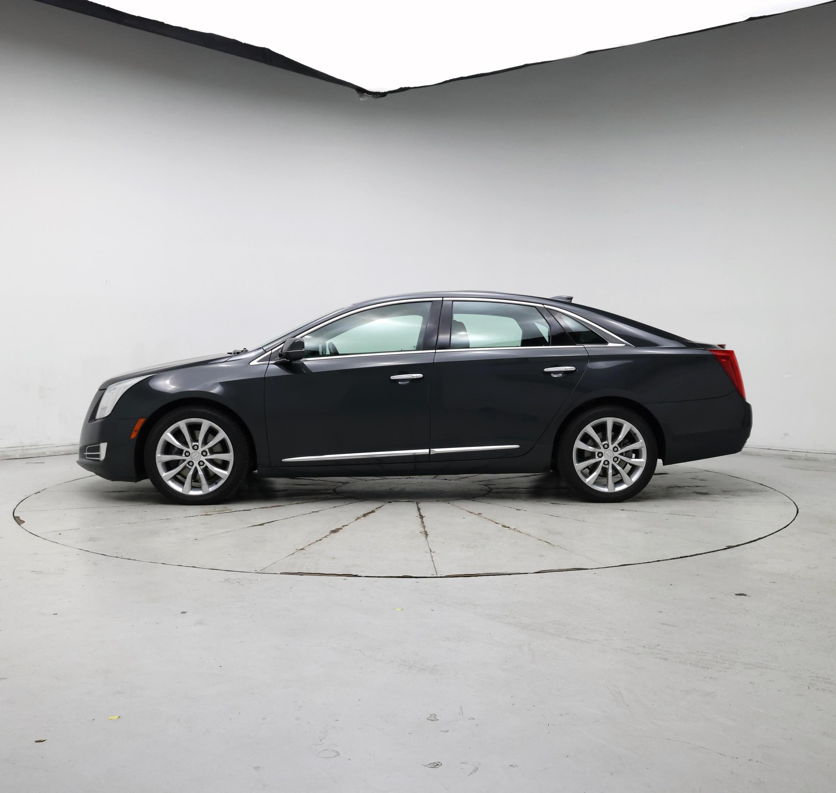 Thumbnail: 2016 Cadillac XTS - 3