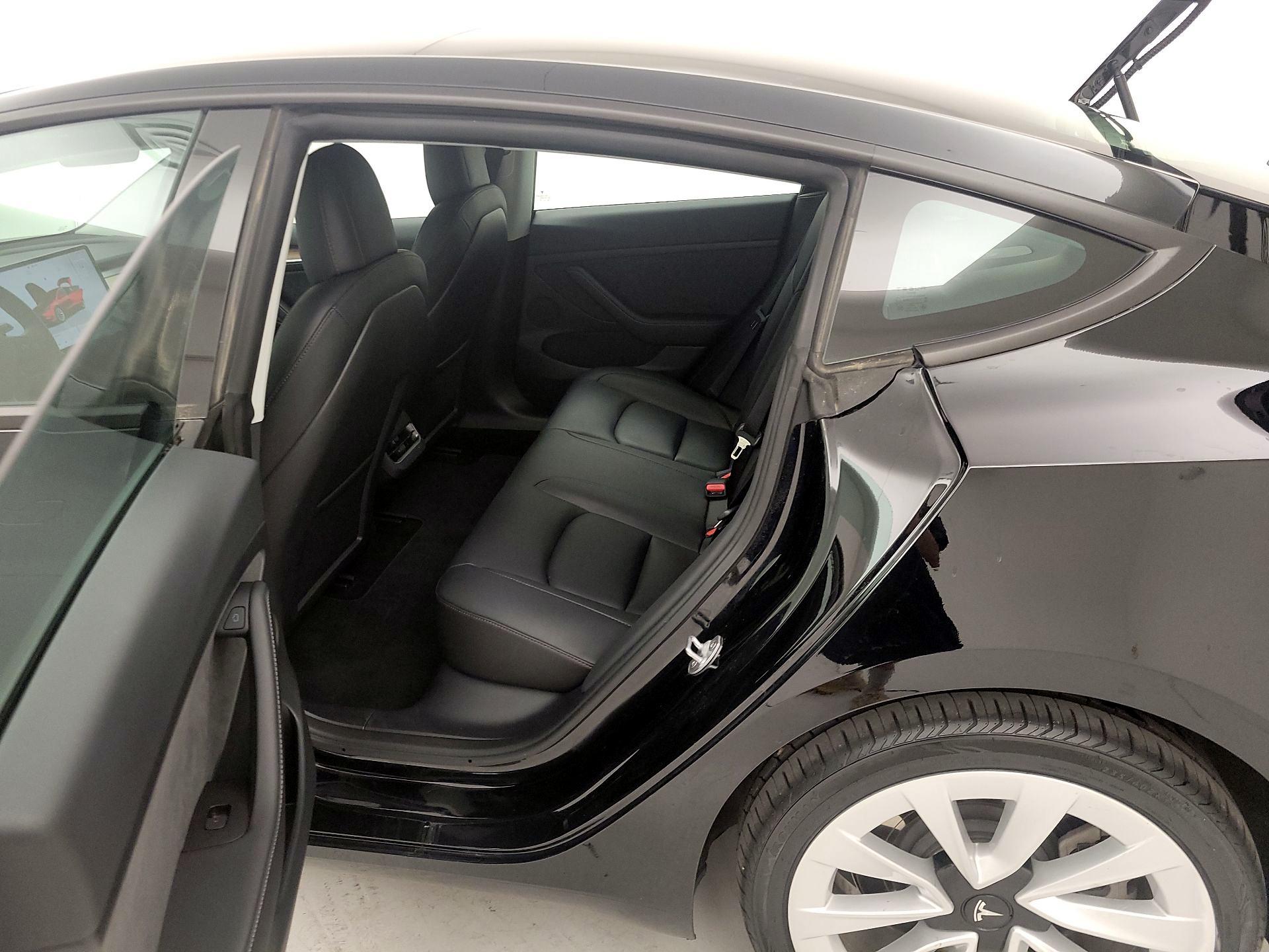 Thumbnail: 2022 Tesla Model 3 - 19