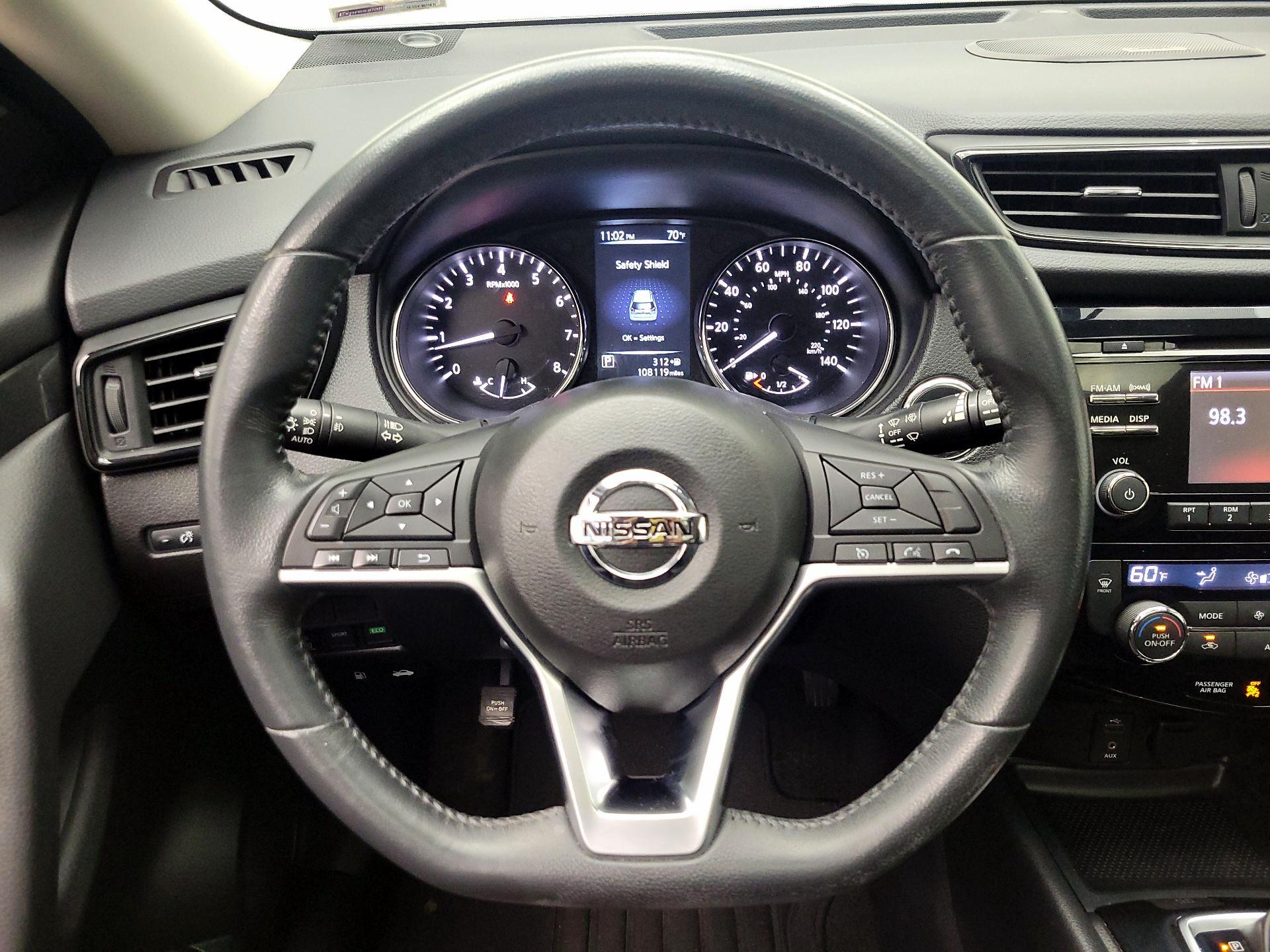 Thumbnail: 2017 Nissan Rogue - 10