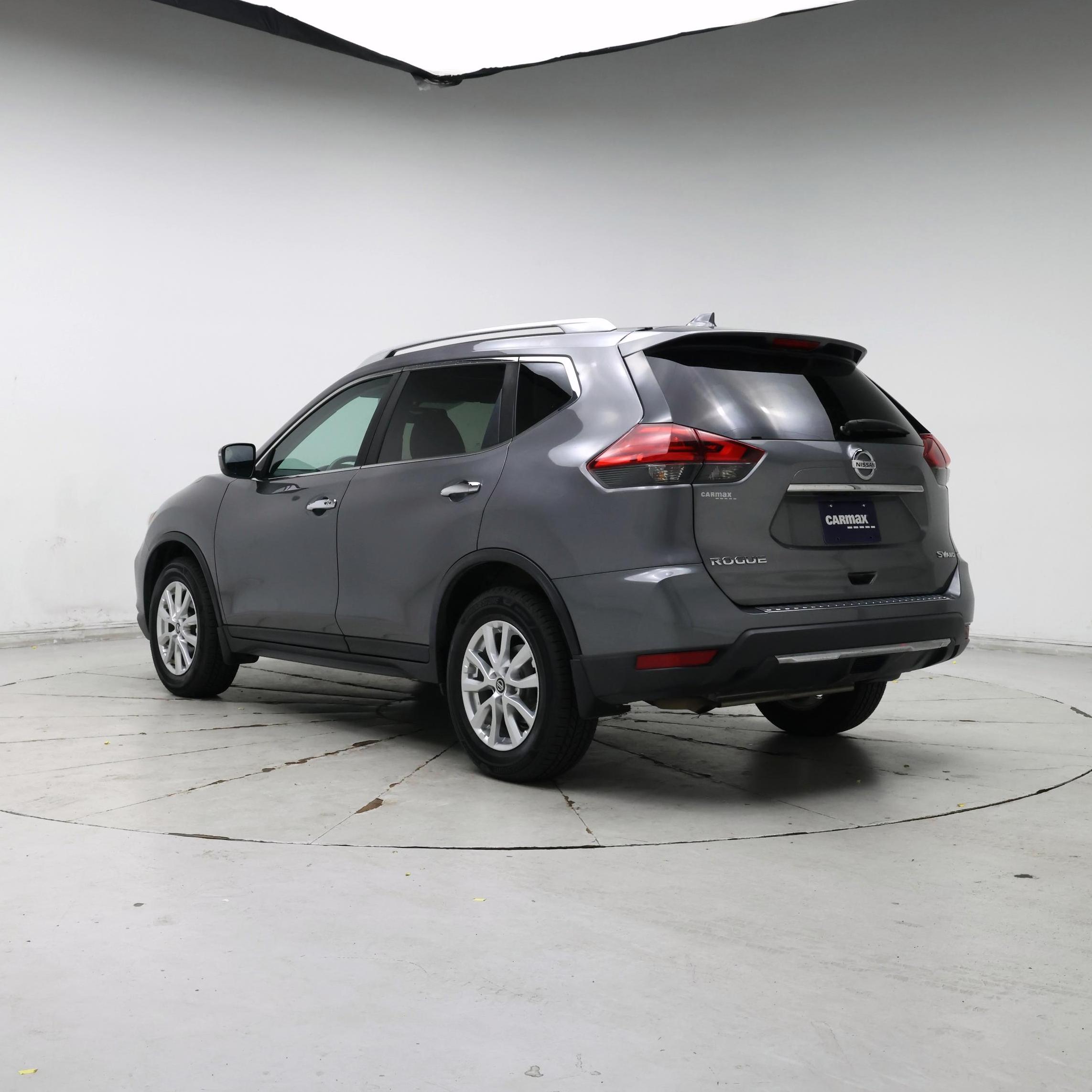 Thumbnail: 2017 Nissan Rogue - 2