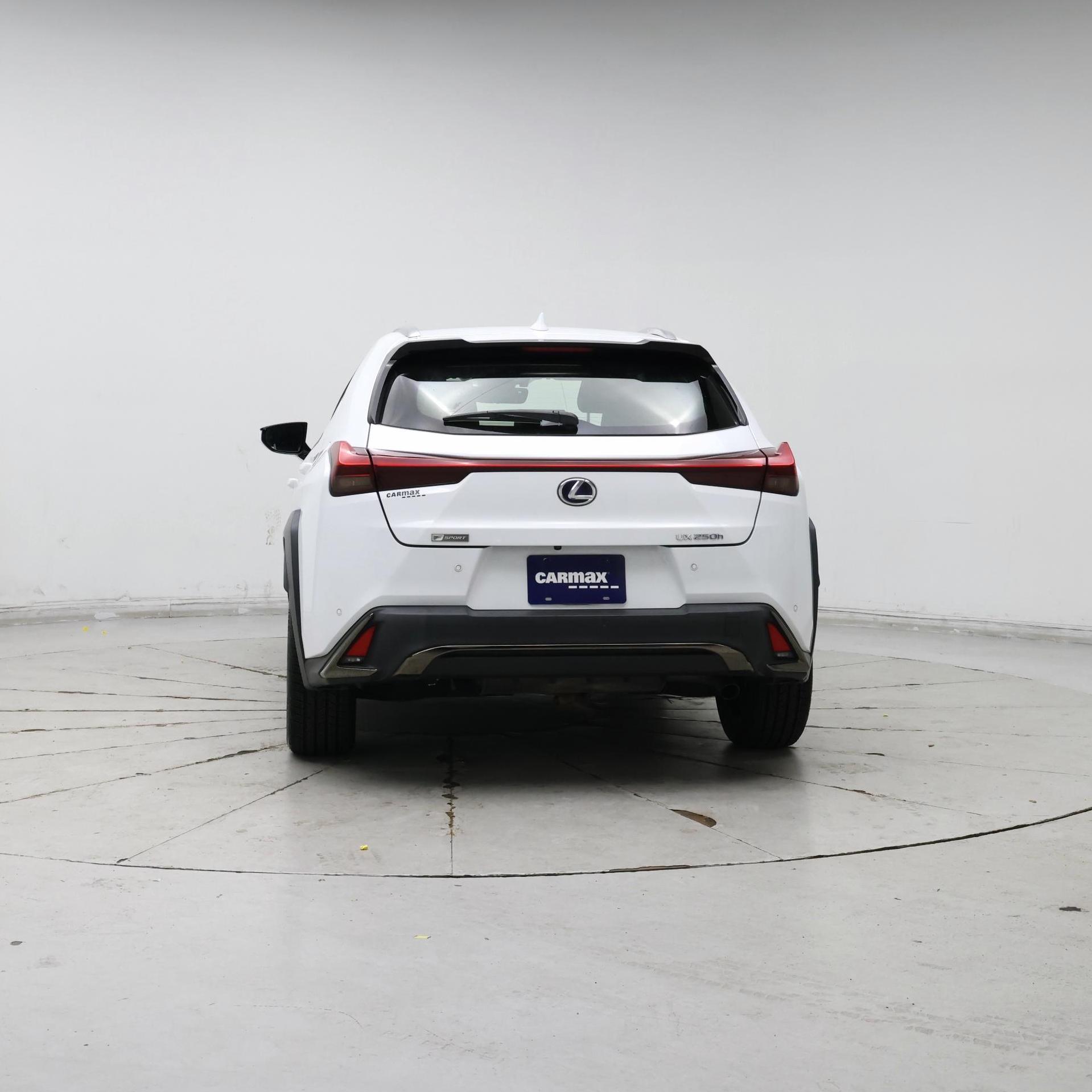 Thumbnail: 2021 Lexus UX - 6
