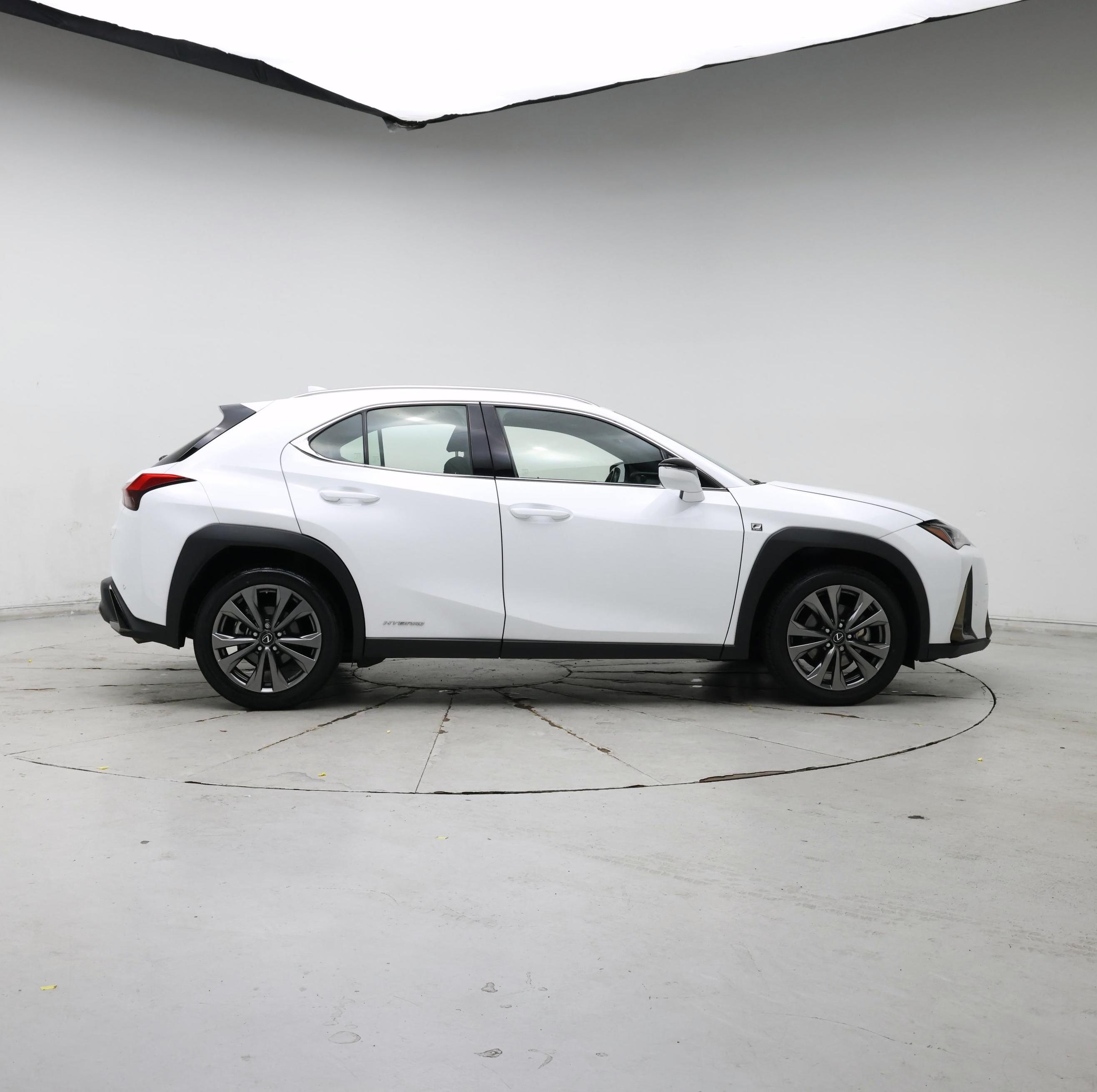 Thumbnail: 2021 Lexus UX - 7