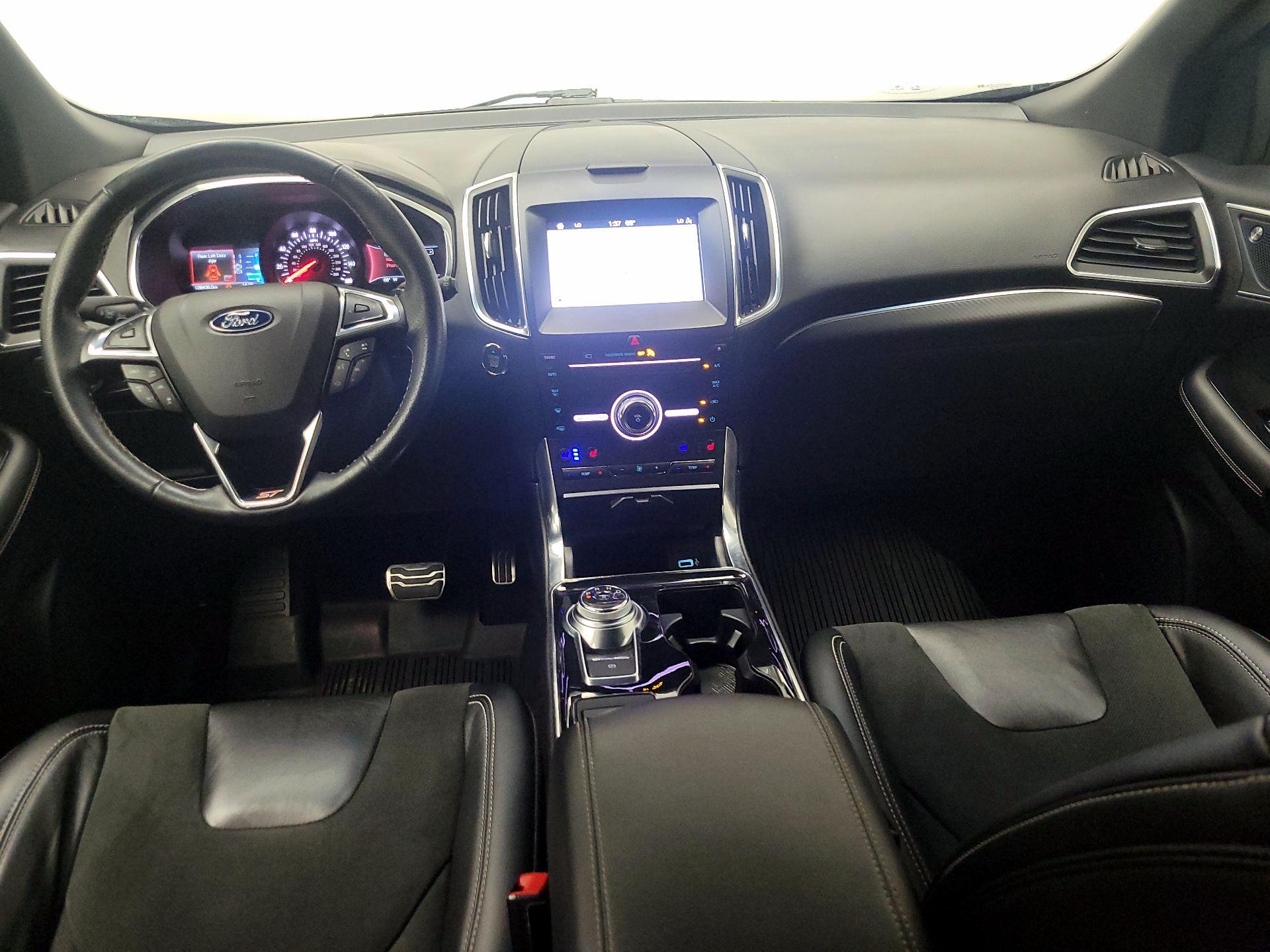 Thumbnail: 2019 Ford Edge - 9