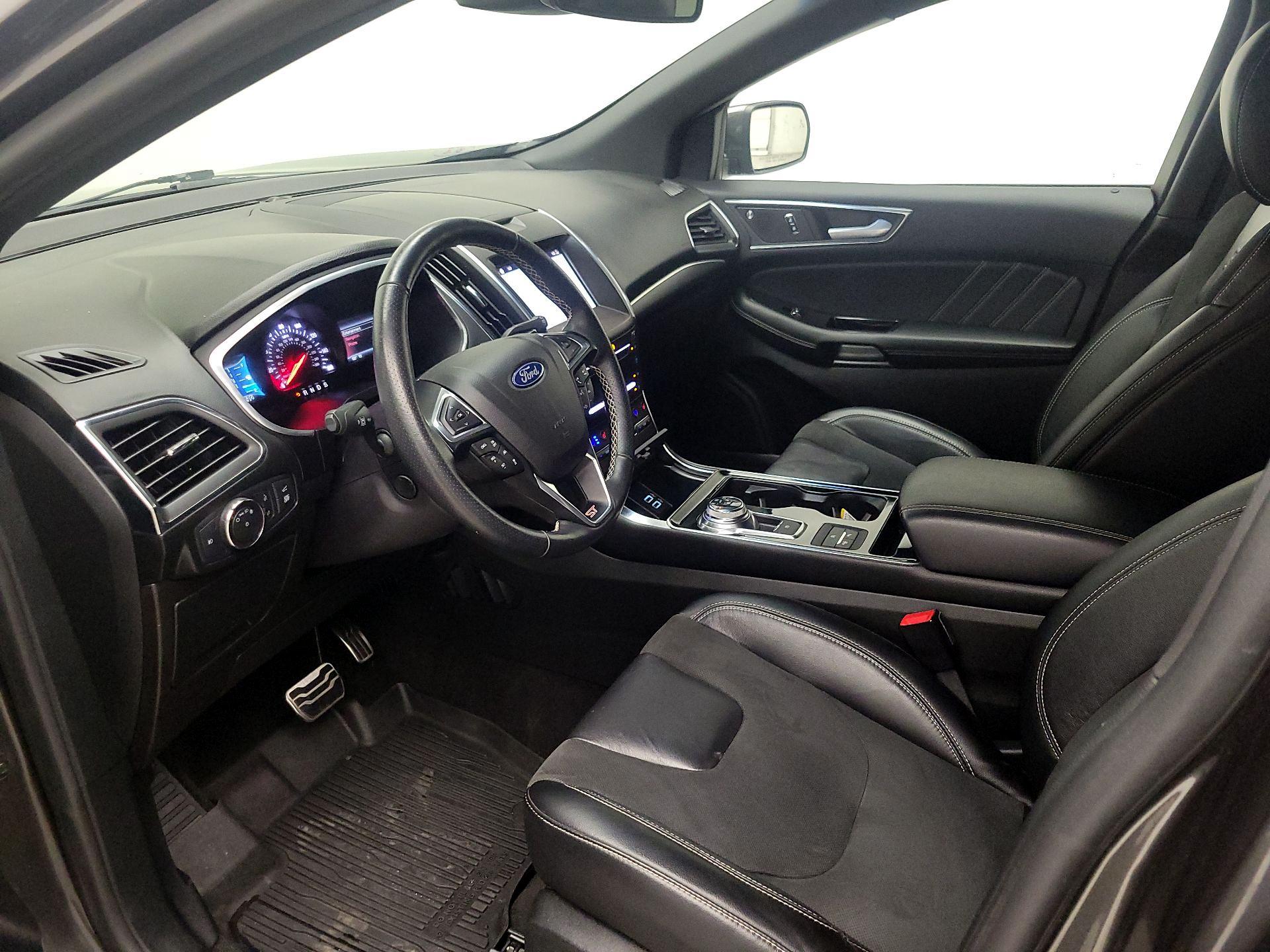 Thumbnail: 2019 Ford Edge - 11