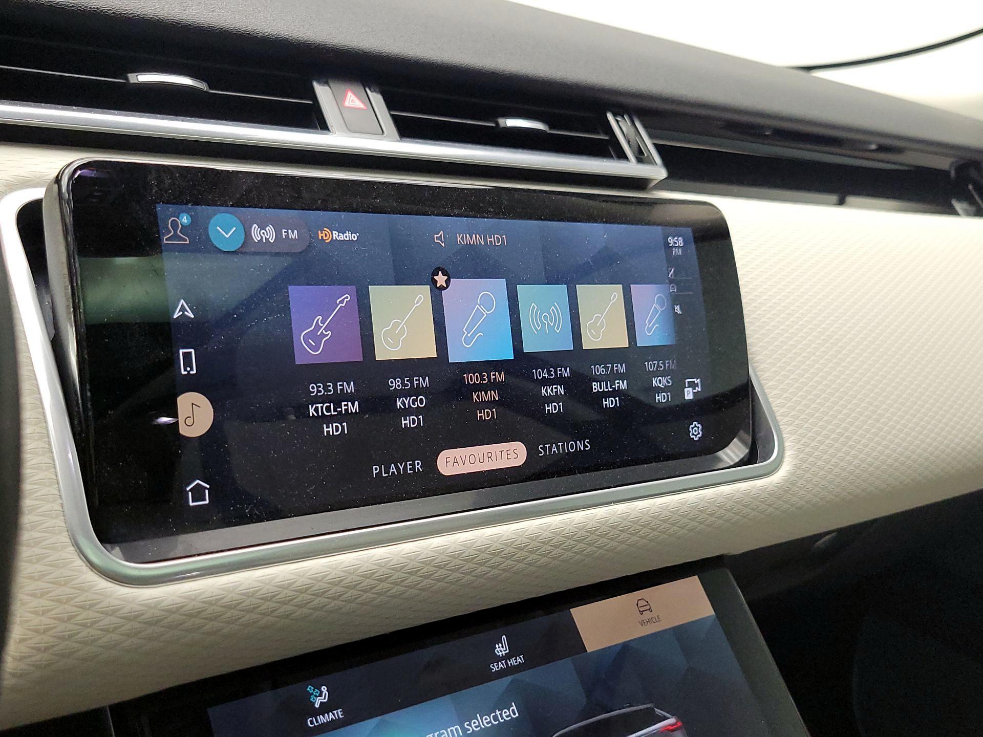Thumbnail: 2021 Land Rover Range Rover Velar - 16