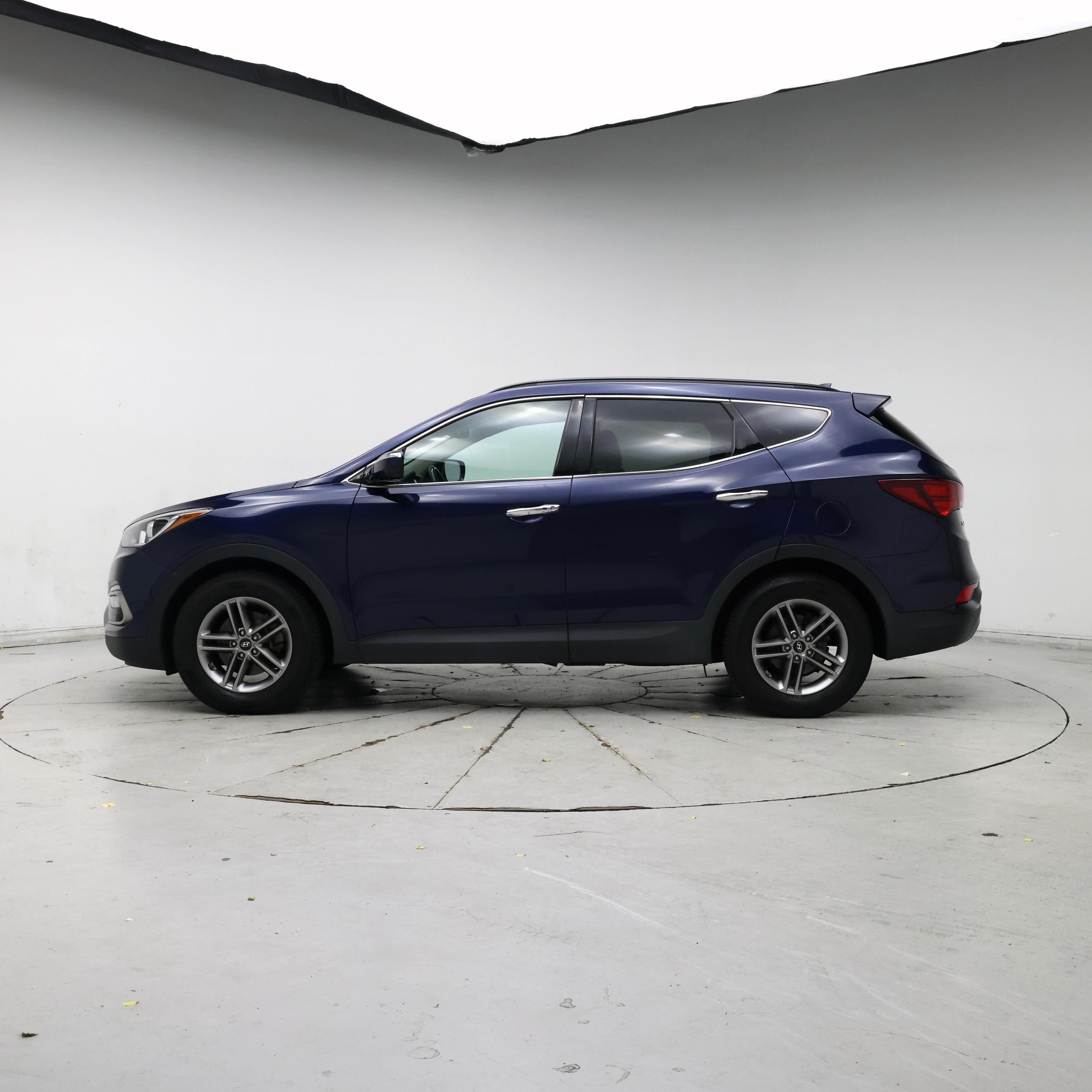 Thumbnail: 2017 Hyundai Santa Fe - 3