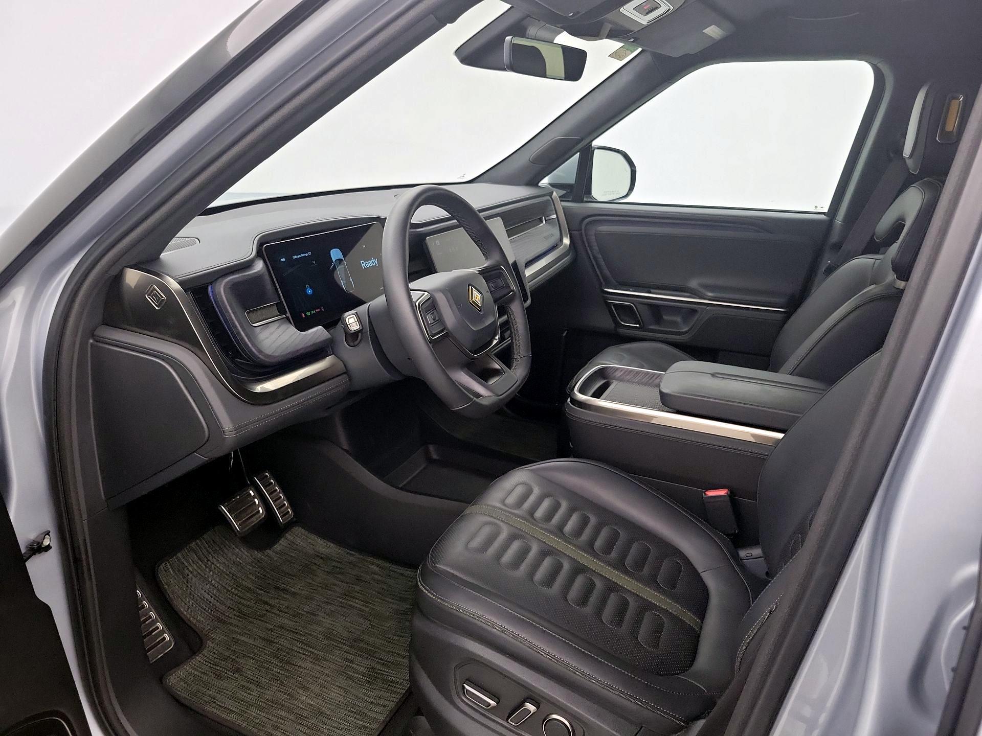 Thumbnail: 2024 Rivian R1S - 11