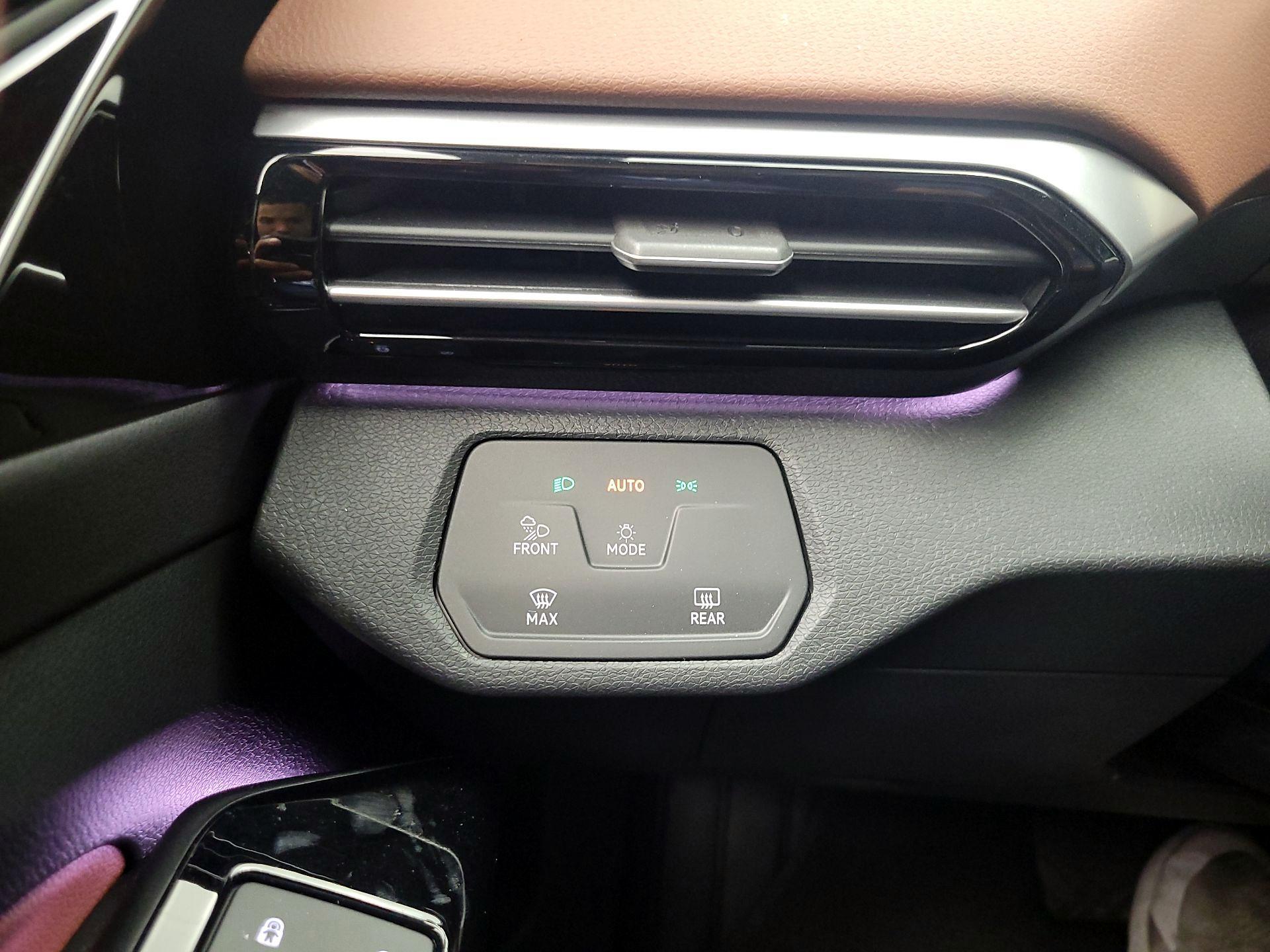 Thumbnail: 2021 Volkswagen ID.4 - 13