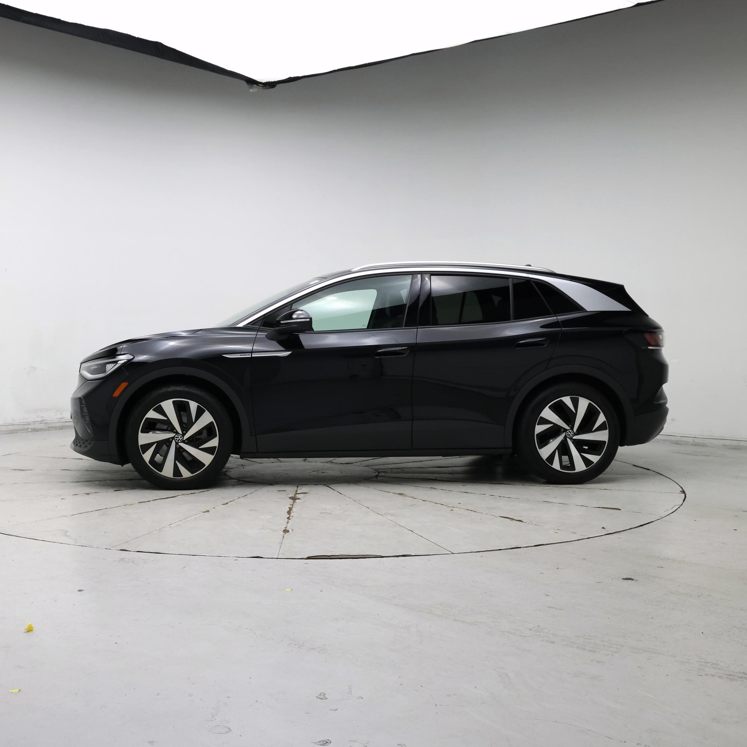 Thumbnail: 2021 Volkswagen ID.4 - 3