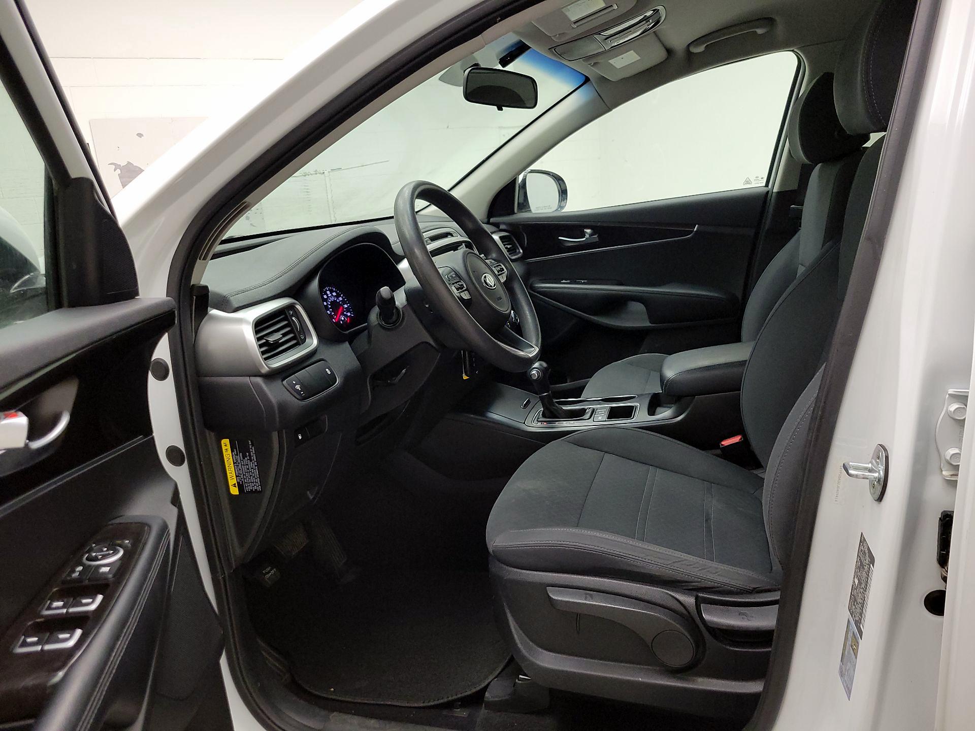 Thumbnail: 2018 Kia Sorento - 9