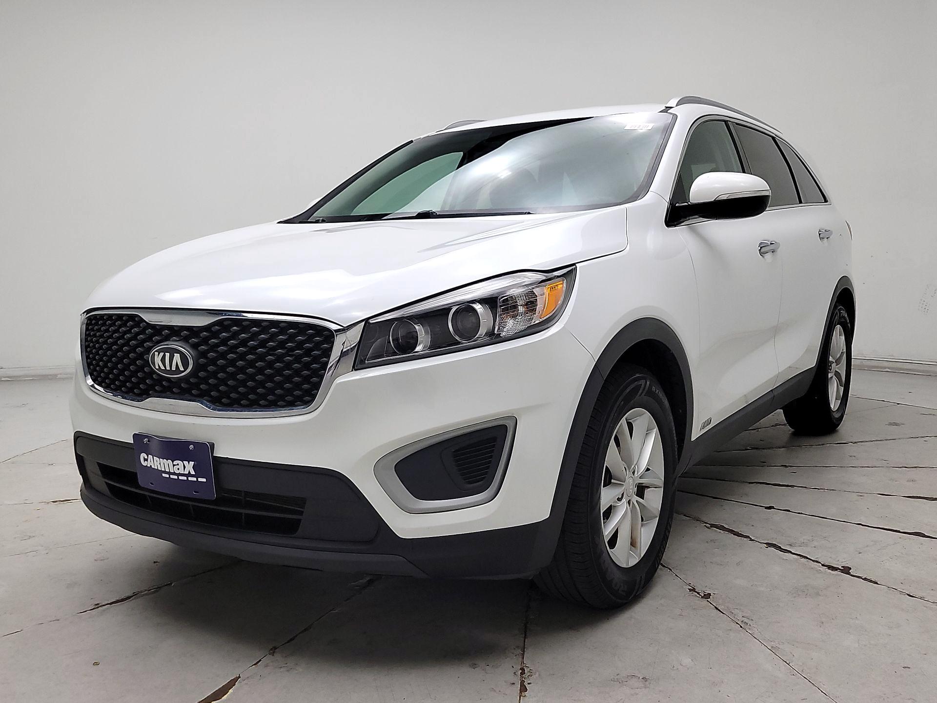 Thumbnail: 2018 Kia Sorento - 3
