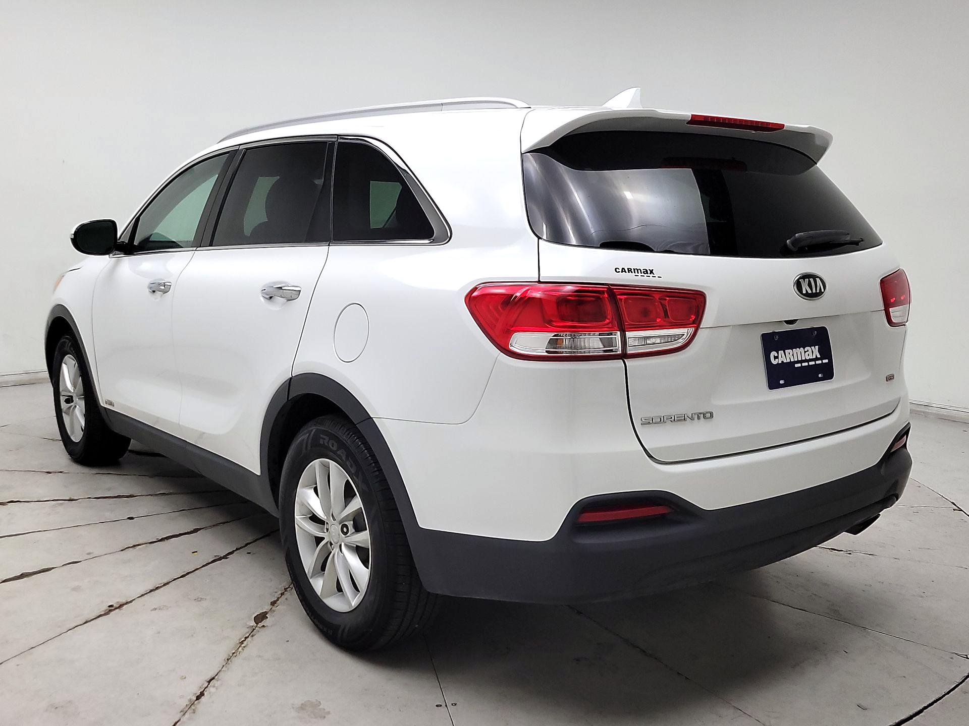 Thumbnail: 2018 Kia Sorento - 7