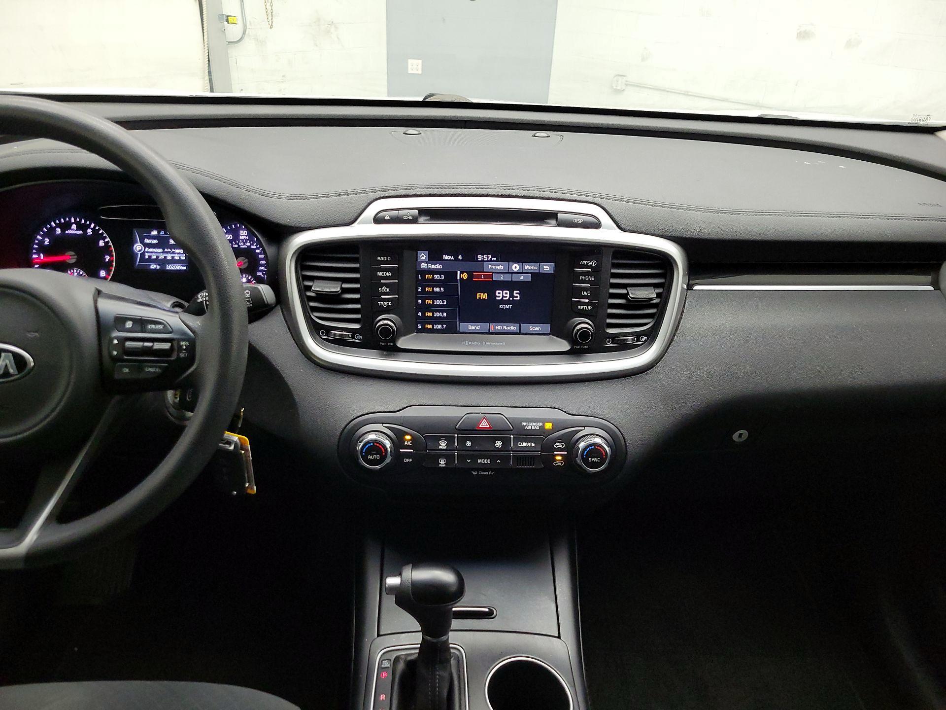 Thumbnail: 2018 Kia Sorento - 8