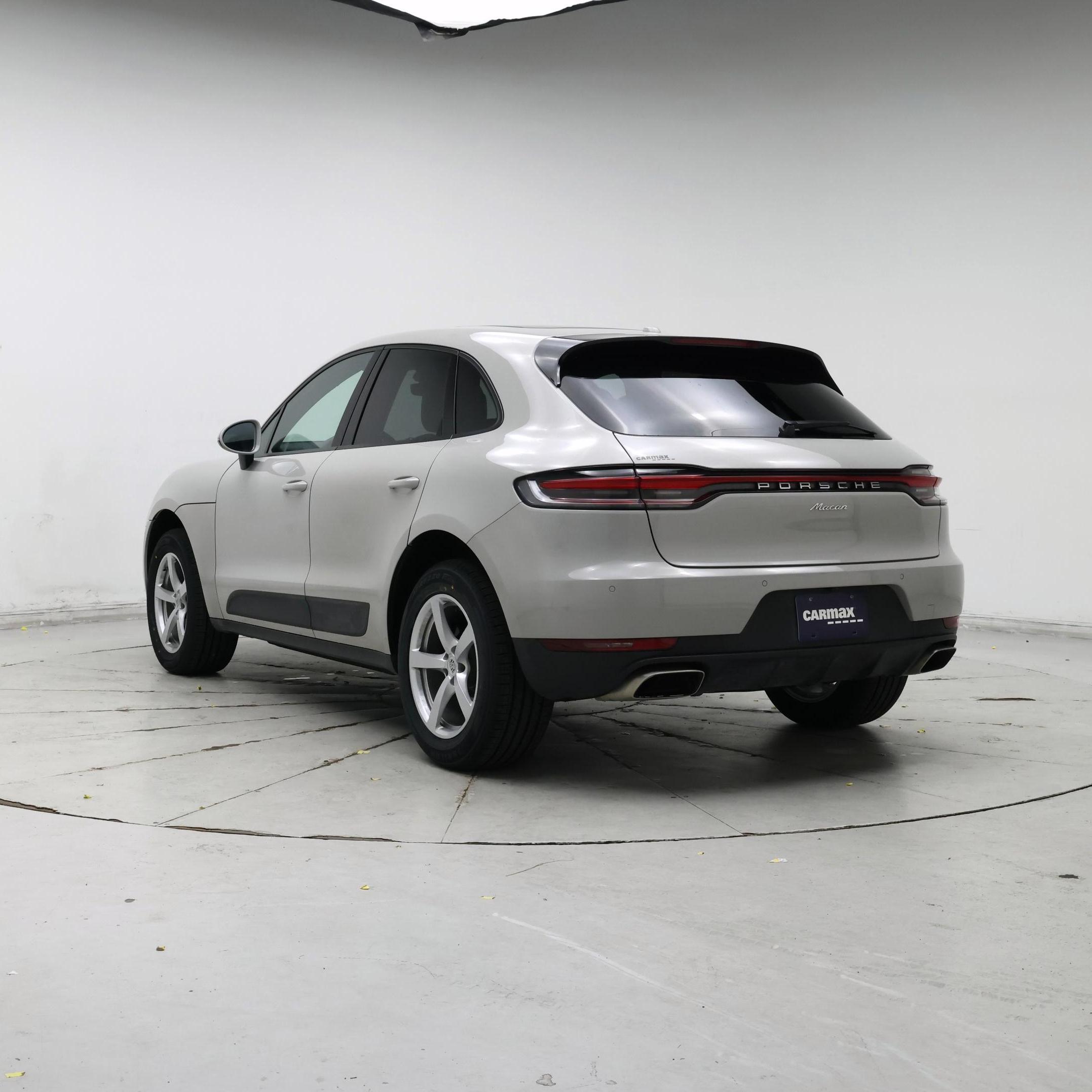 Thumbnail: 2021 Porsche Macan - 2