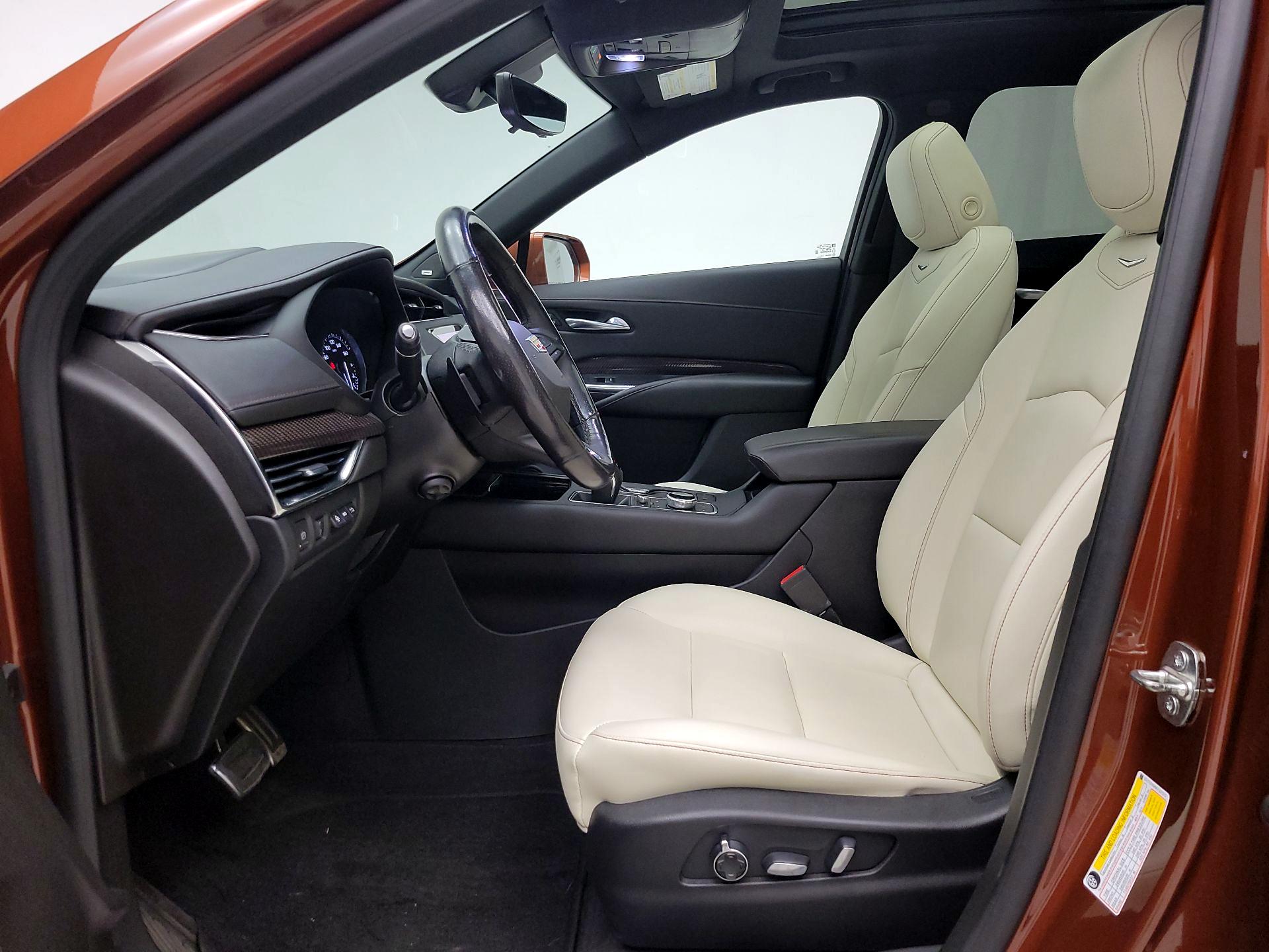 Thumbnail: 2019 Cadillac XT4 - 11